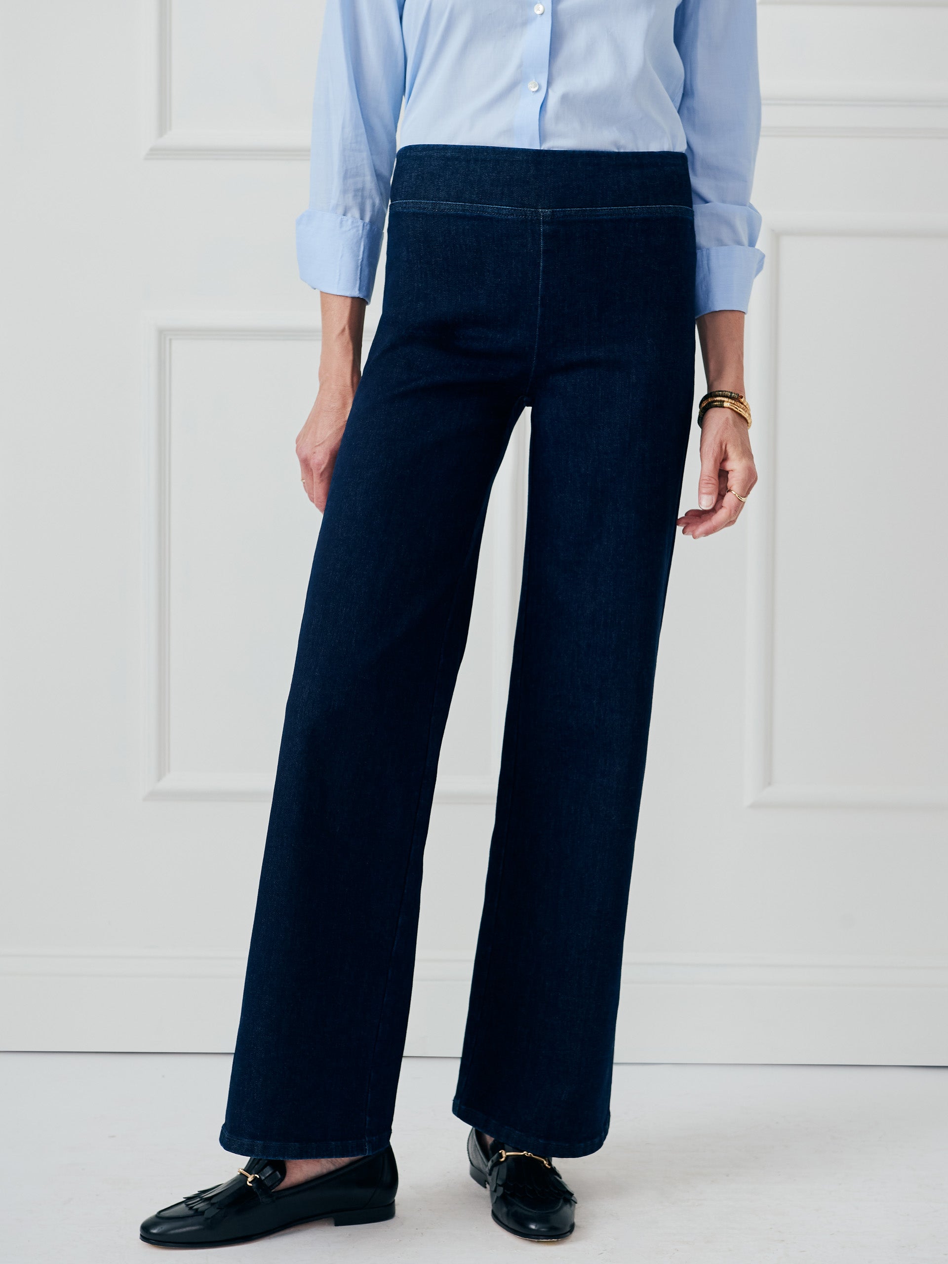 J.McLaughlin Anderson jeans in dark denim made with cotton. 