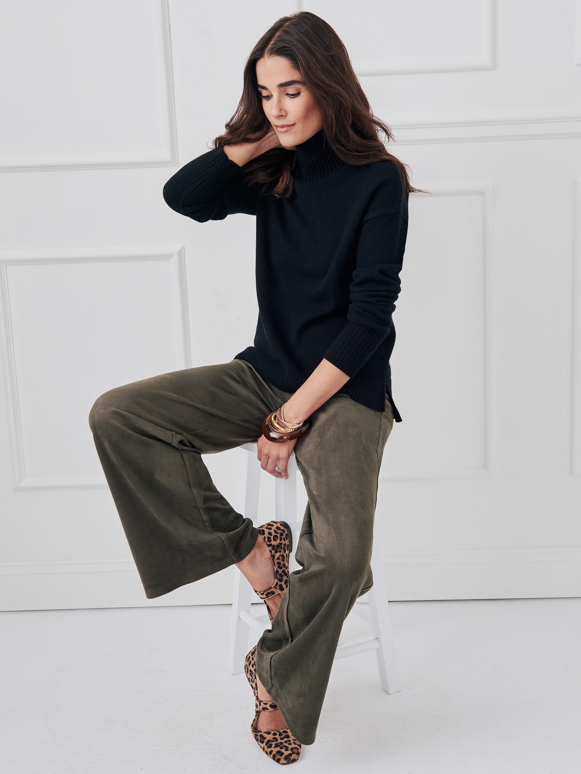 J.McLaughlin Anderson pants in olive made with faux suede.