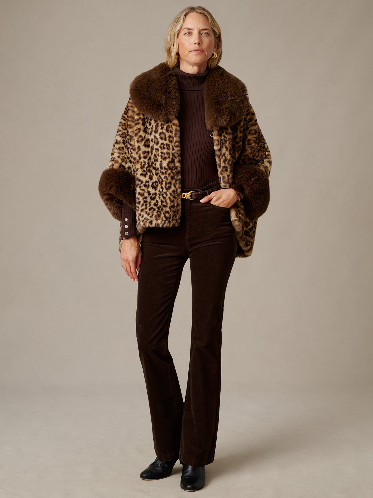 Andie Faux Fur Cape in Leopard