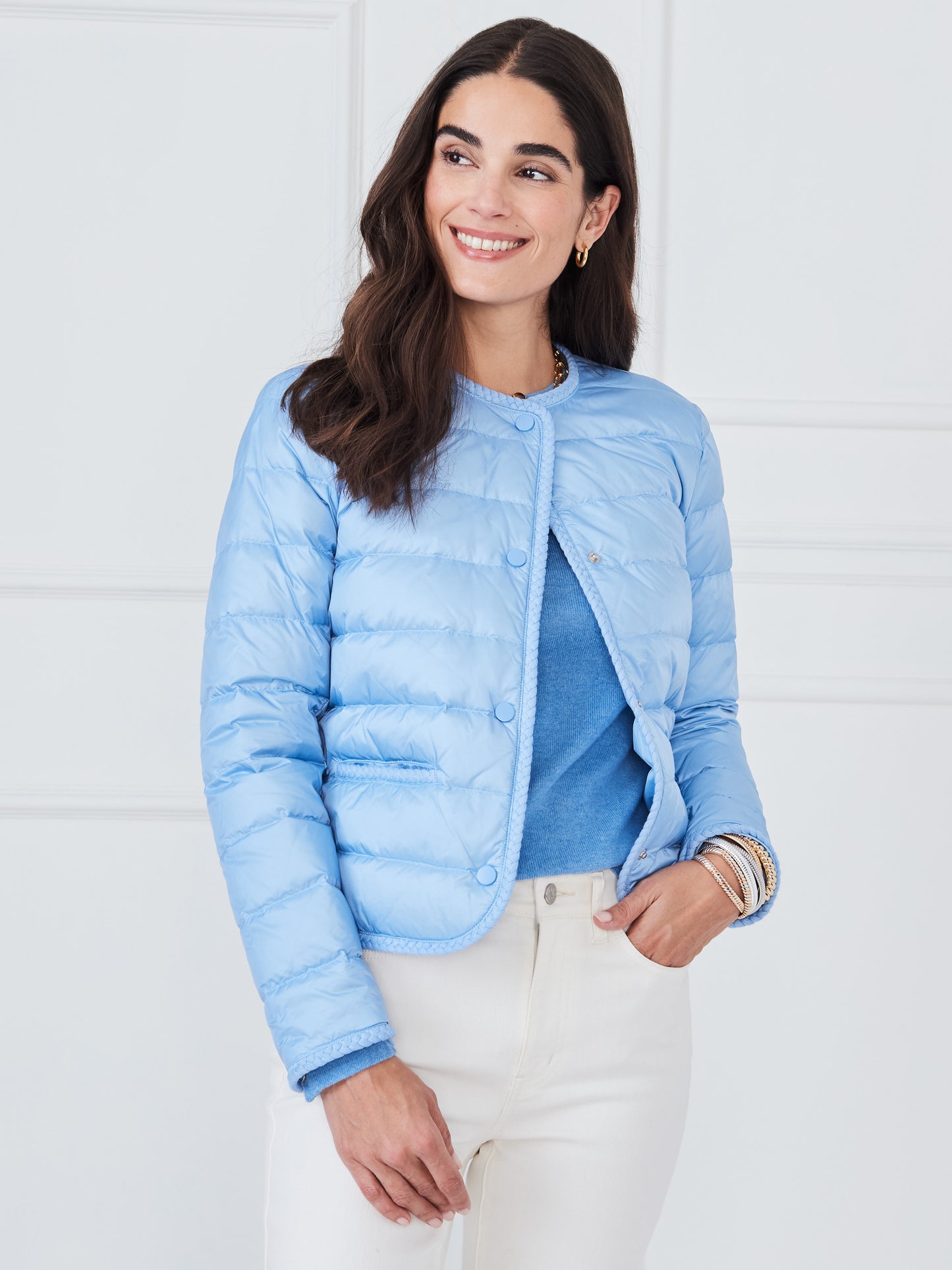 J.McLaughlin Brady puffer in blue air made with nylon.