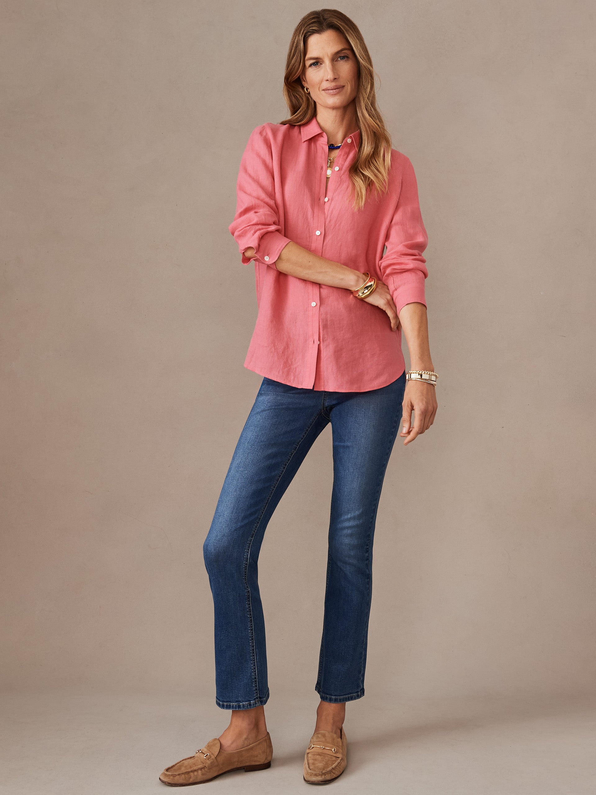 J.mcLaughlin Britt shirt in coral rose made with linen.