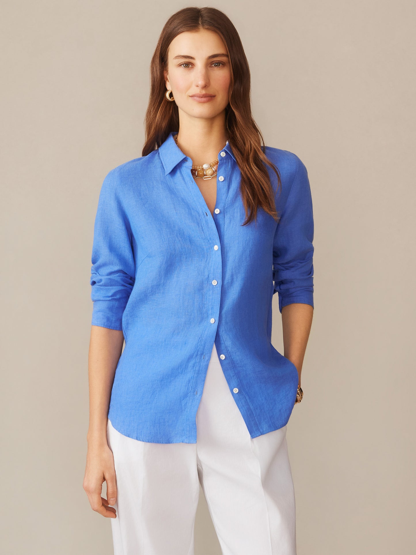 J.Mclaughlin Britt shirt in french blue made with linen. 