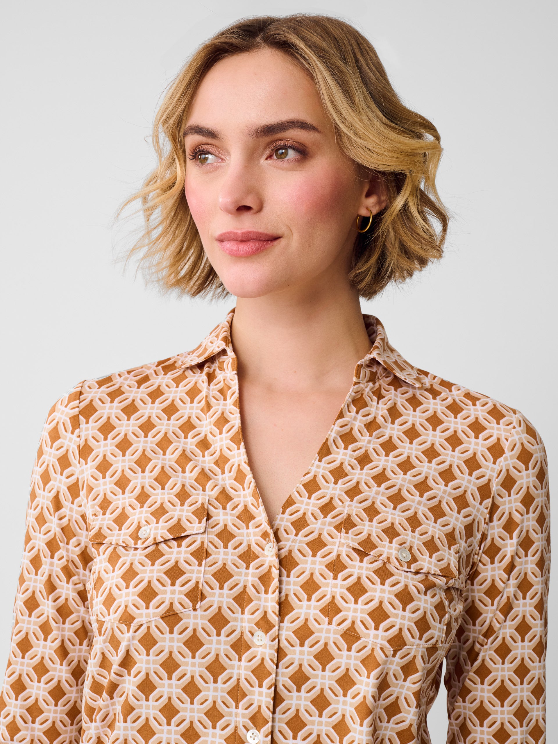 J.McLaughlin Brynn top in brown/tan made with Lyford Jersey. 