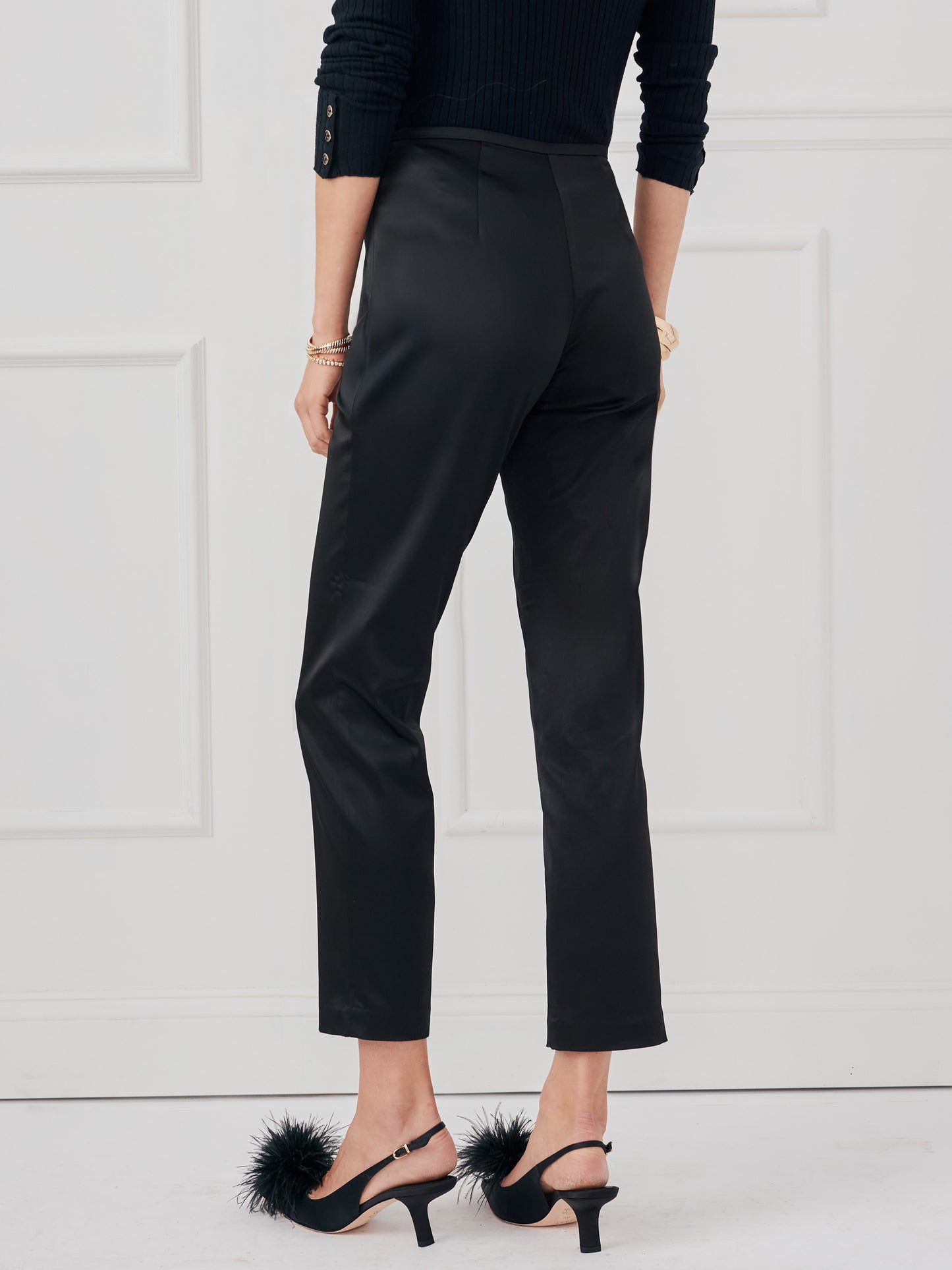 J.McLaughlin Calliope pants in black made with acetate/polyester.