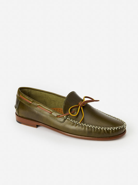J.McLaughlin Camden shoes in dark green made with leather. 