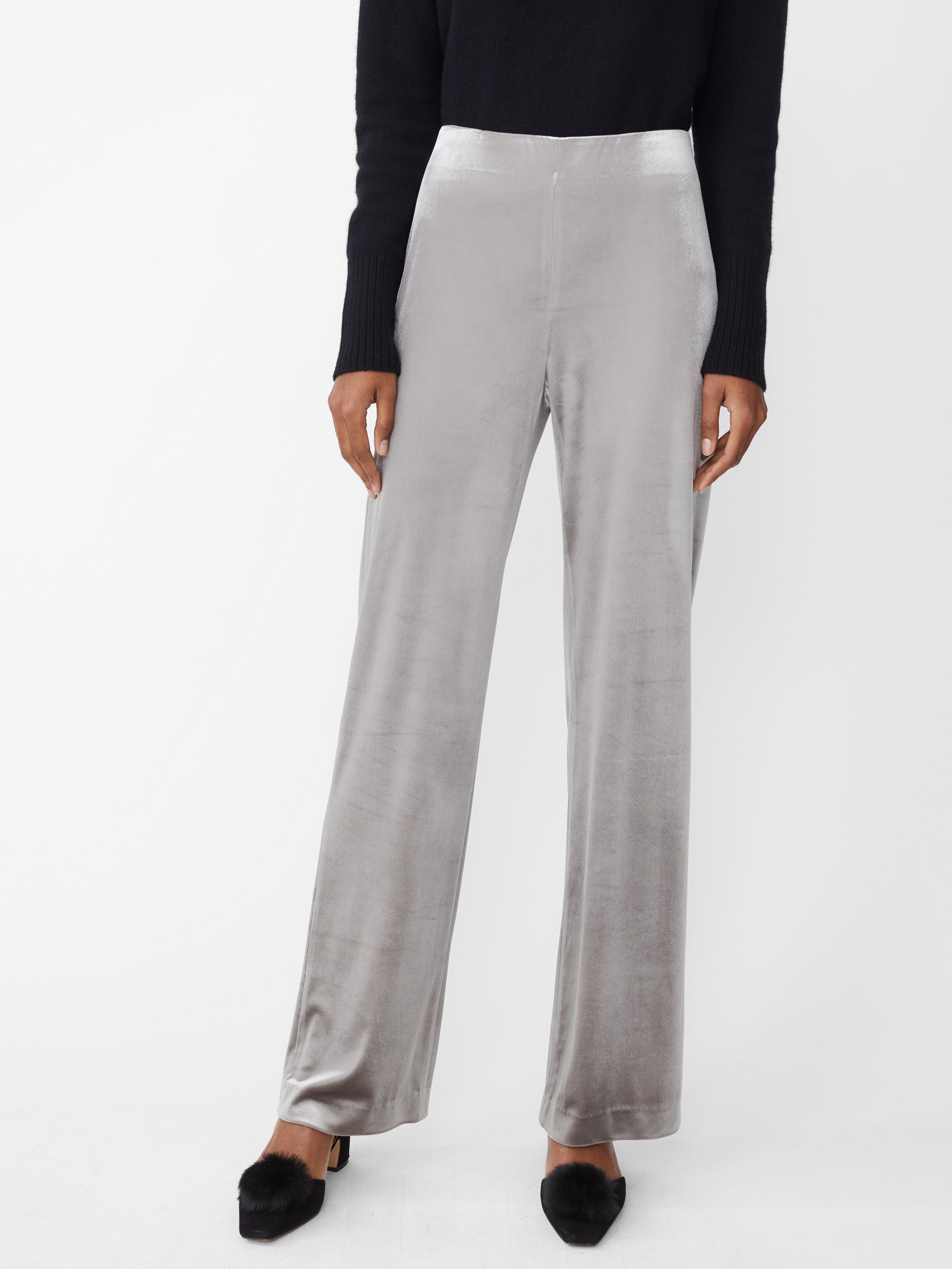 J.McLaughlin Carter pants in silver/gray made with velveteen.