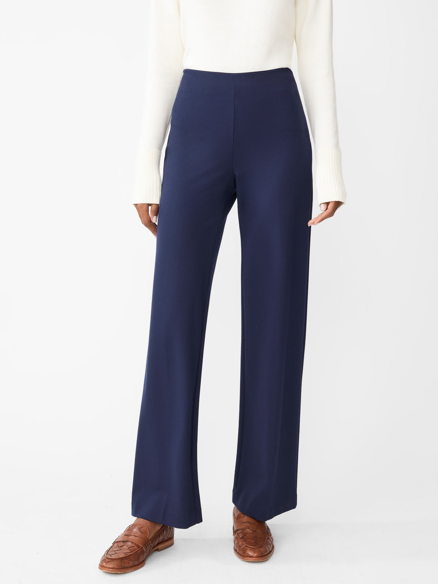 Model wearing J.McLaughlin Carter Pants in winter navy made with Bainbridge fabric.