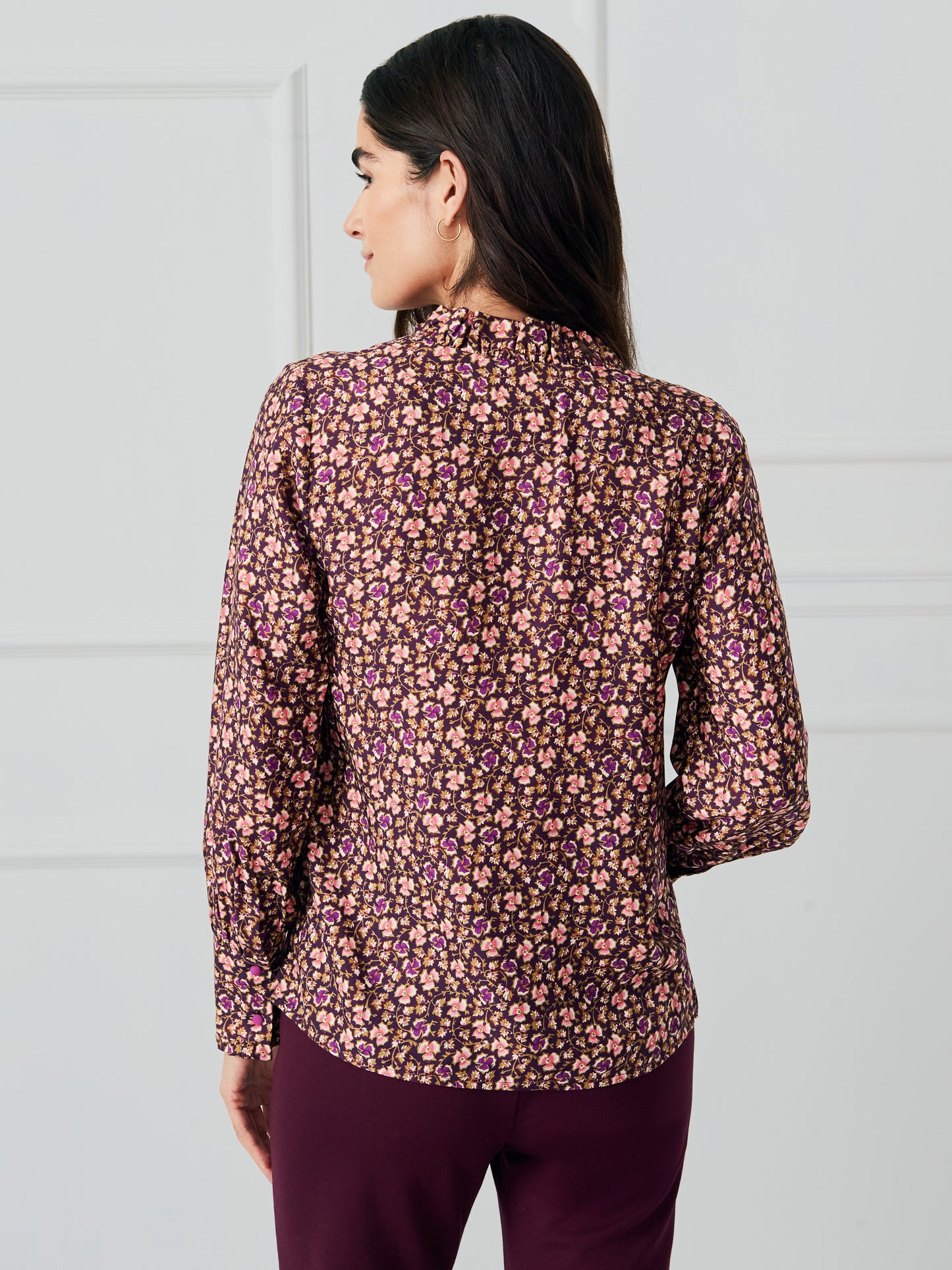 J.McLaughlin Cecilia blouse in plum/purple/off white made with silk/viscose. 