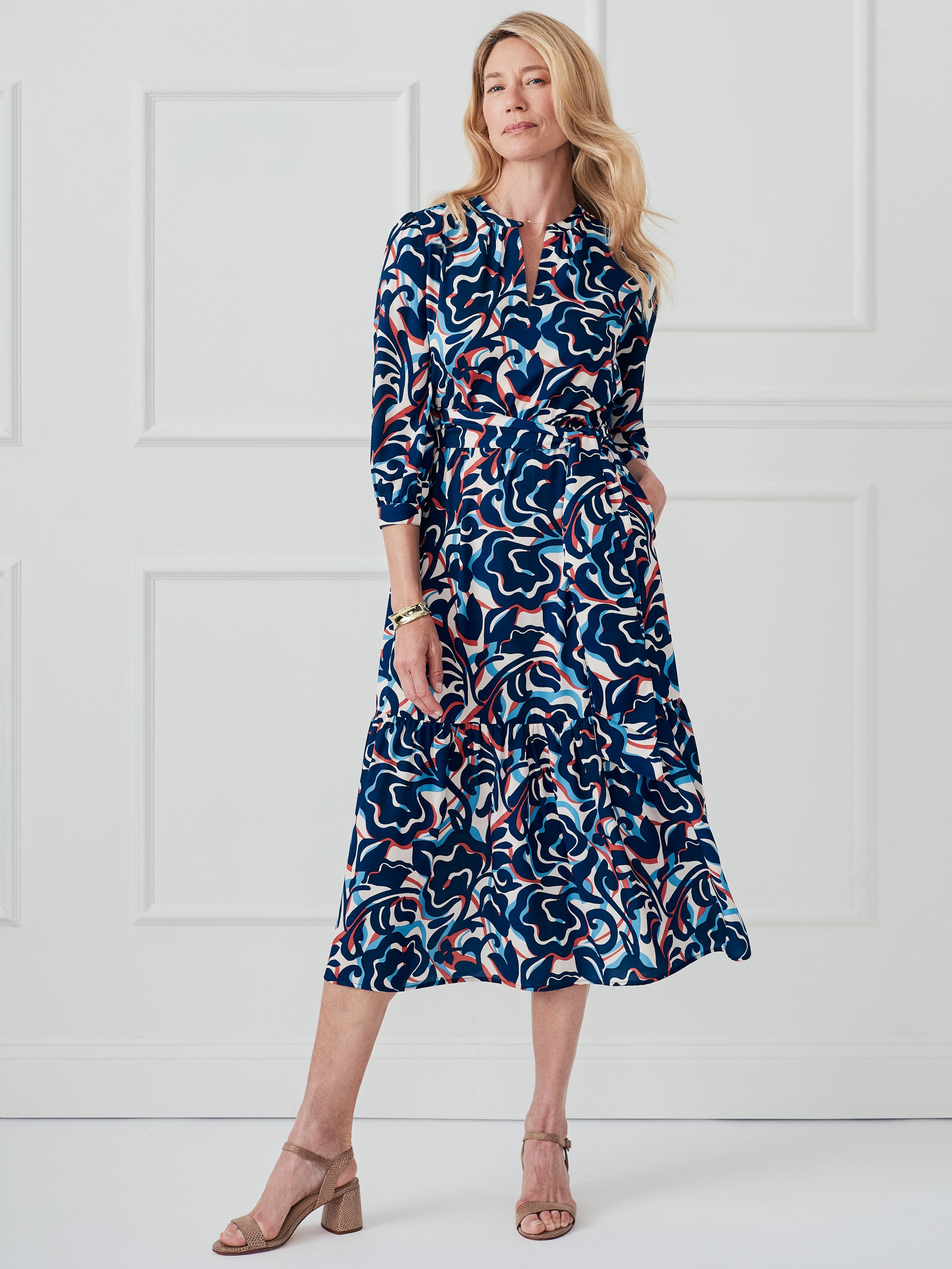 J.McLaughlin Cerina dress in off white/navy made with polyester. 