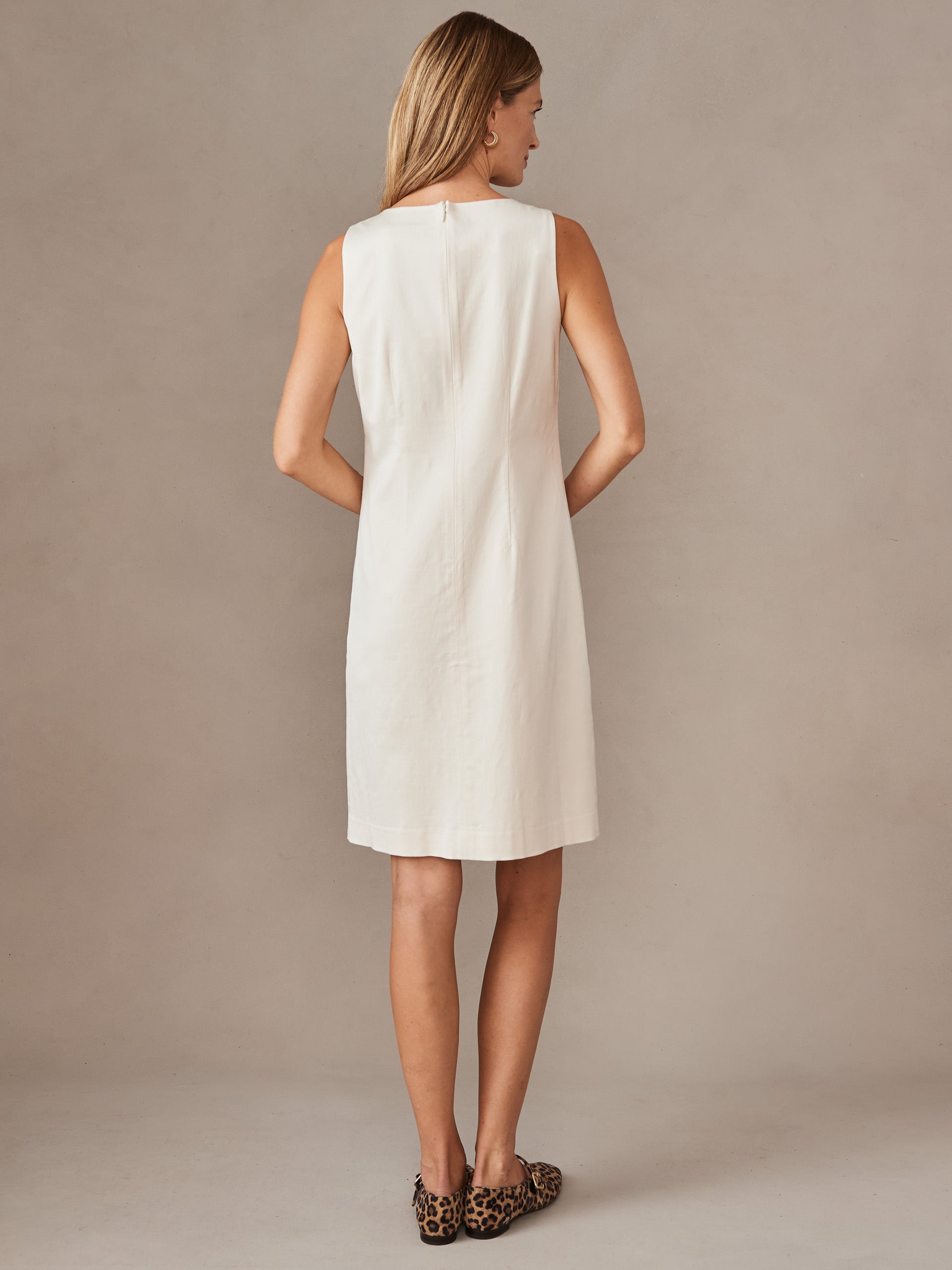 J.McLaughlin Chloe dress in cream made with stretch cotton. 