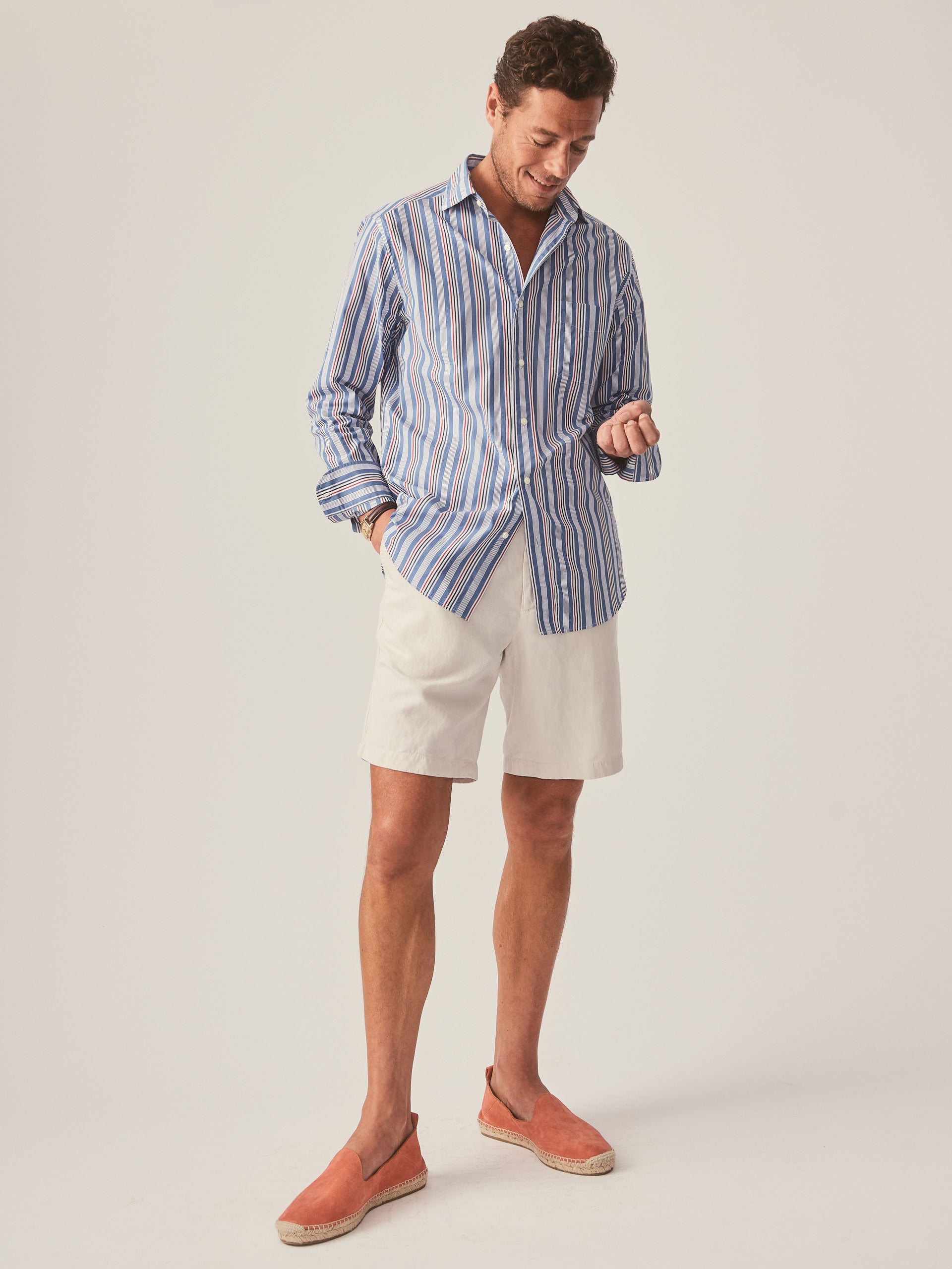 J.McLaughlin Club classic fit shirt in marine/crimson/gray made with cotton.