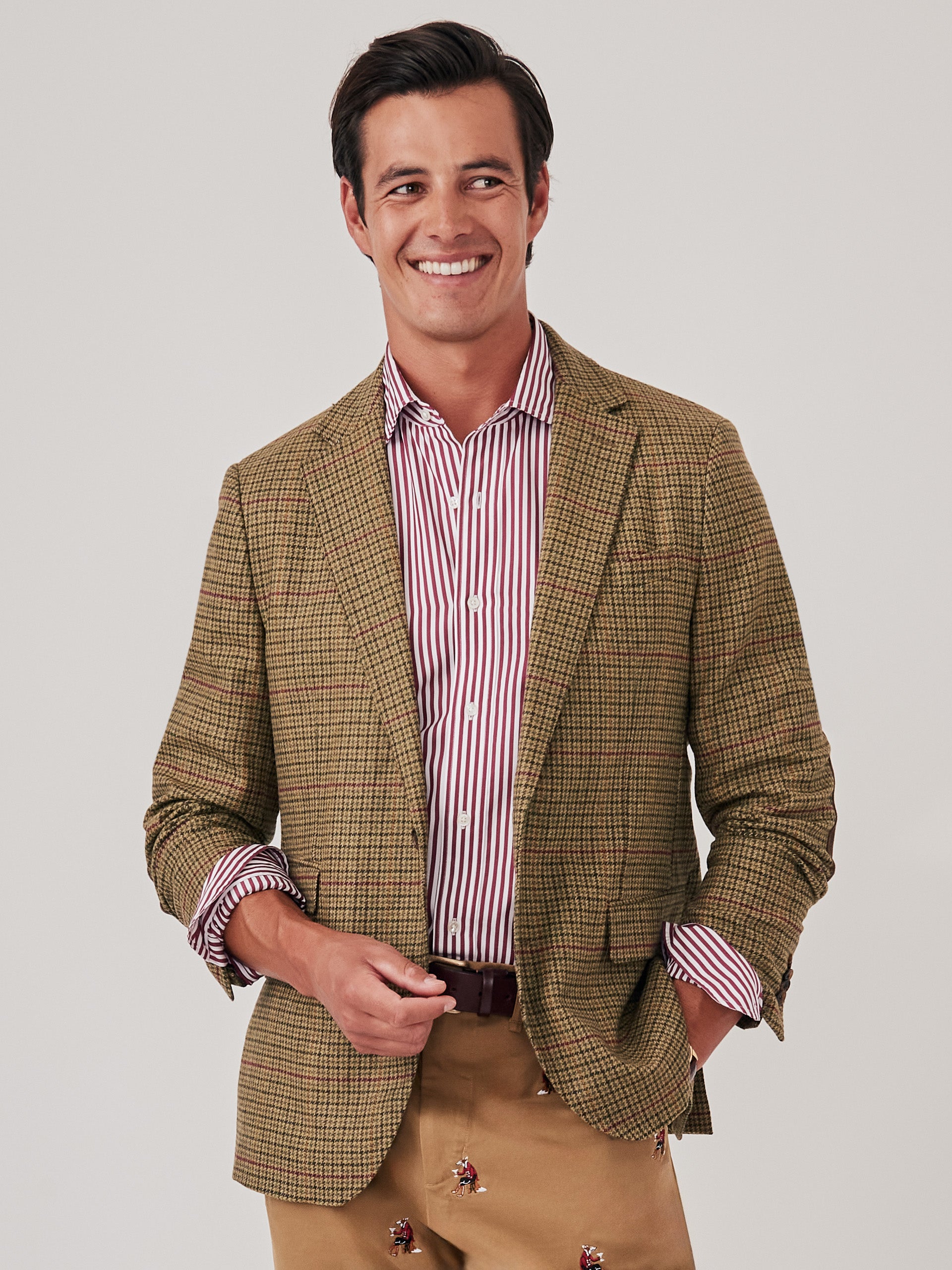 J.McLaughlin McCown sportcoat in camel/dark brown made with wool.