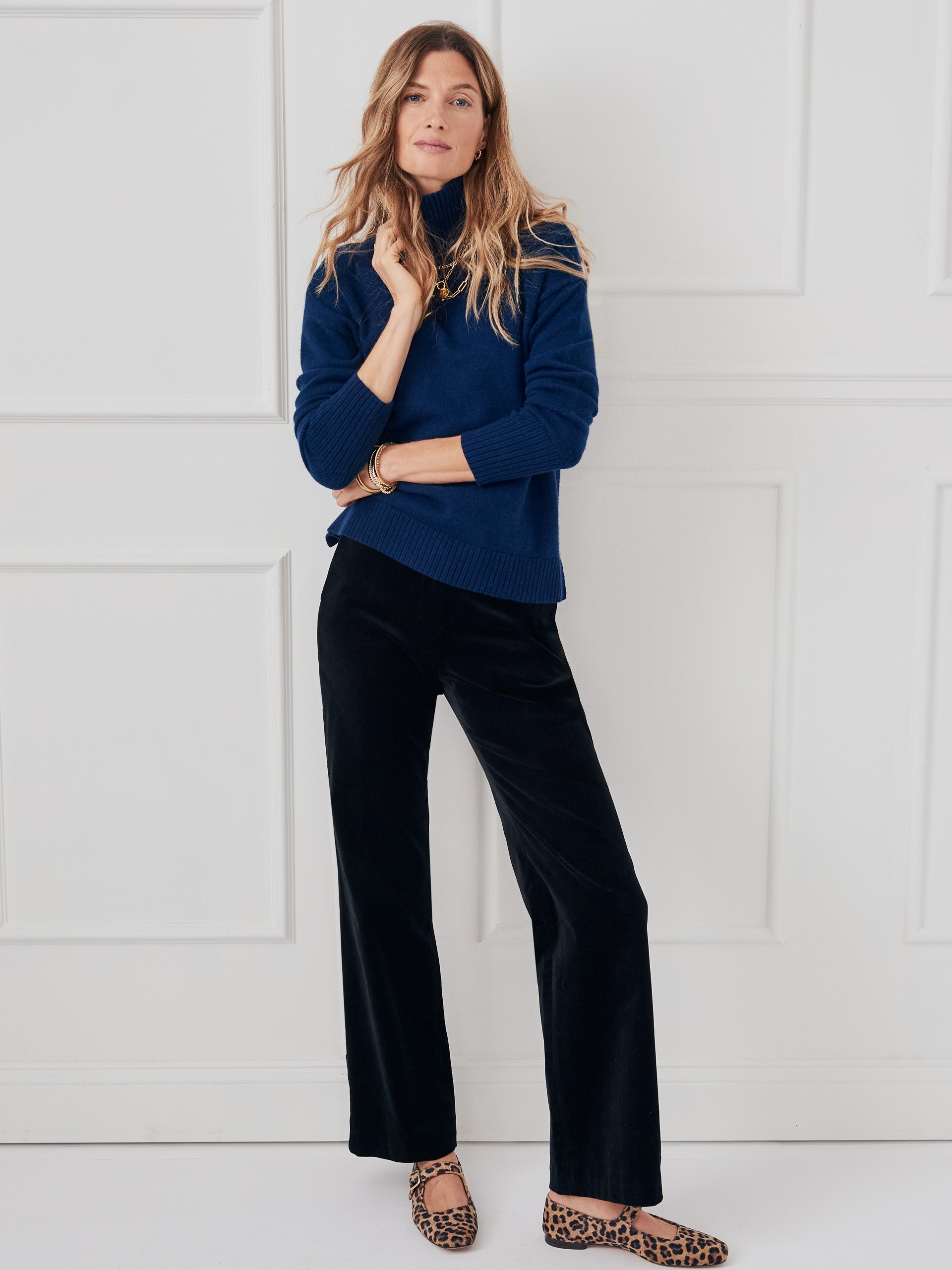 J.McLaughlin Colin pants in black made with cotton/spandex. 