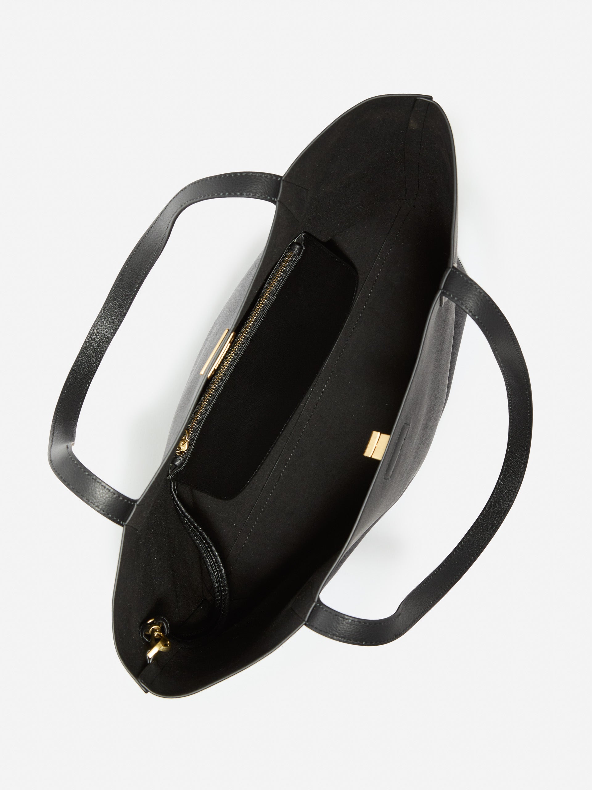 J.McLaughlin Dana Handbag in black made with leather. 