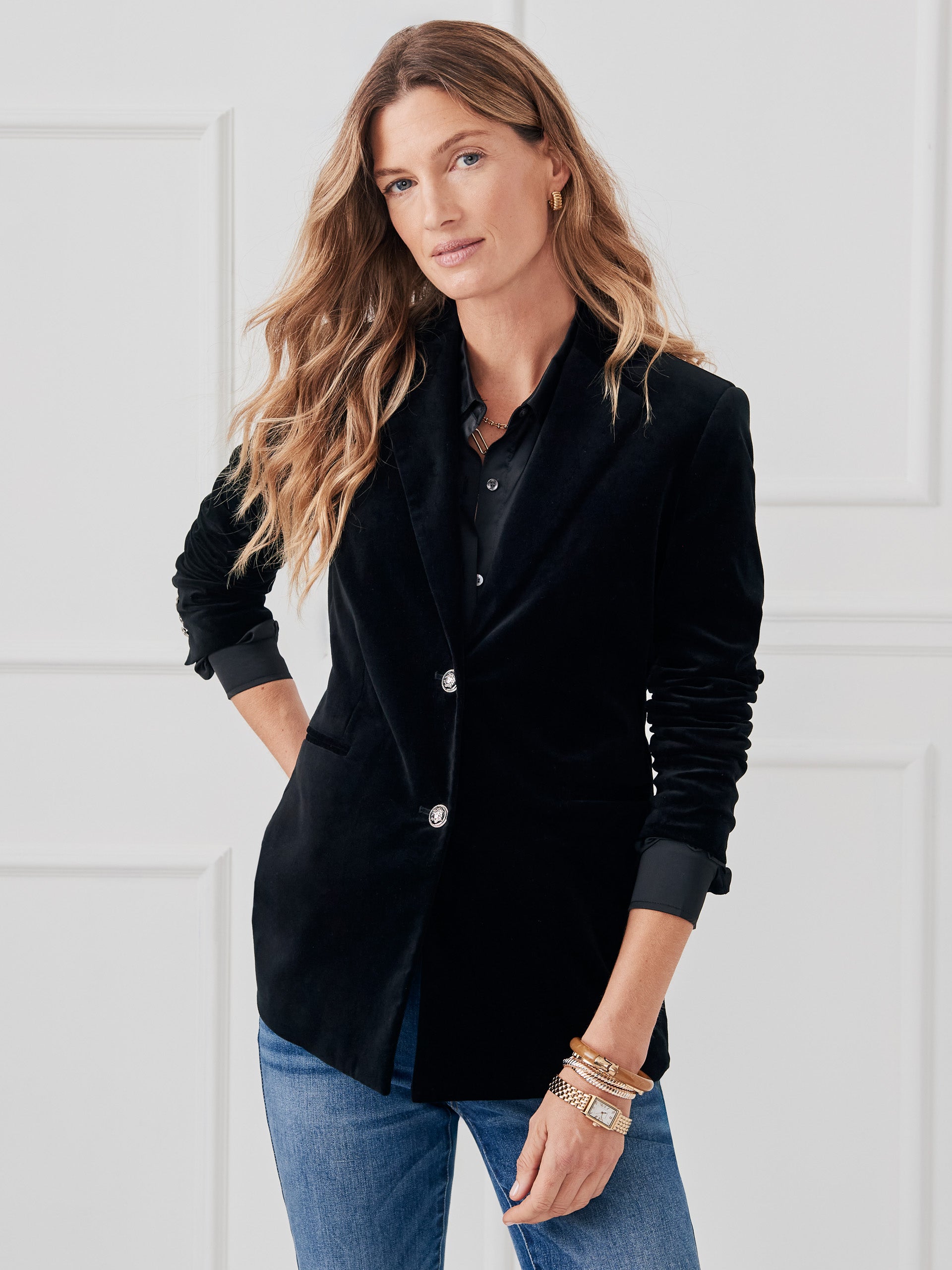J.McLaughlin Lainie jacket in black made with cotton/spandex.