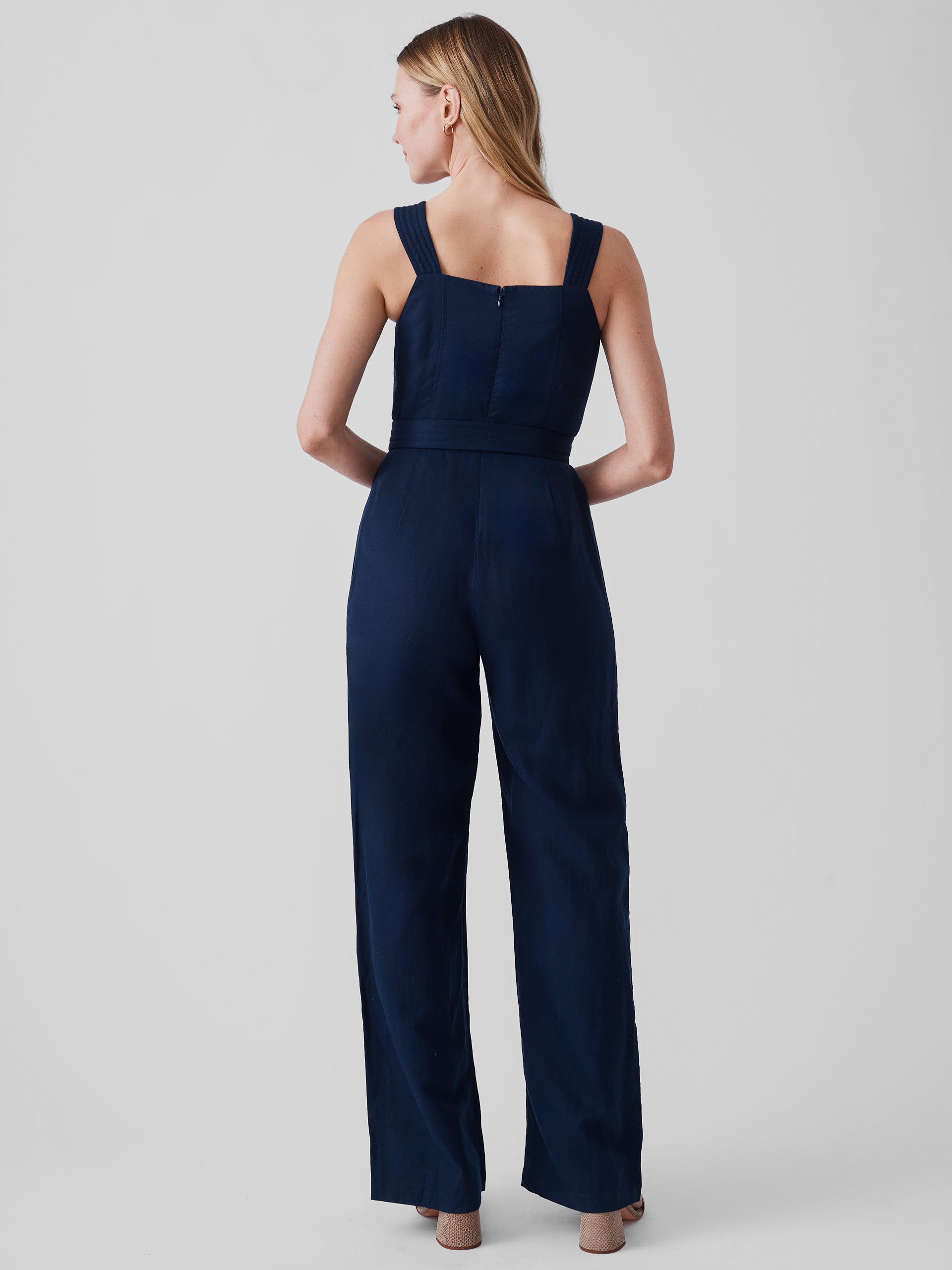 J.McLaughlin Desdemona jumpsuit in navy made with lyocel/linen. 