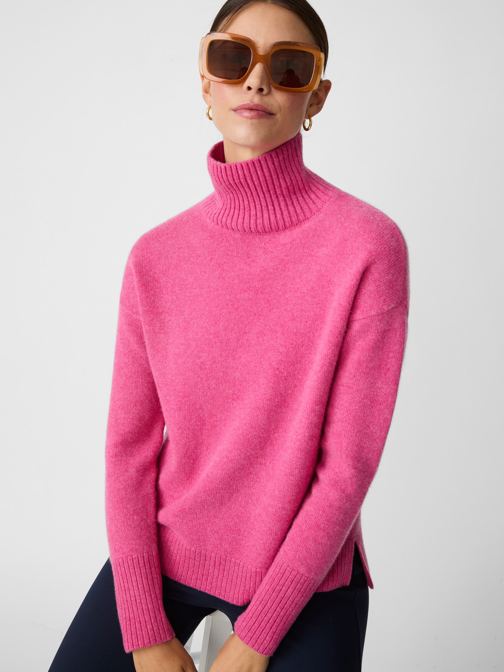 J.McLaughlin Dina turtleneck in heather blush made with cashmere.