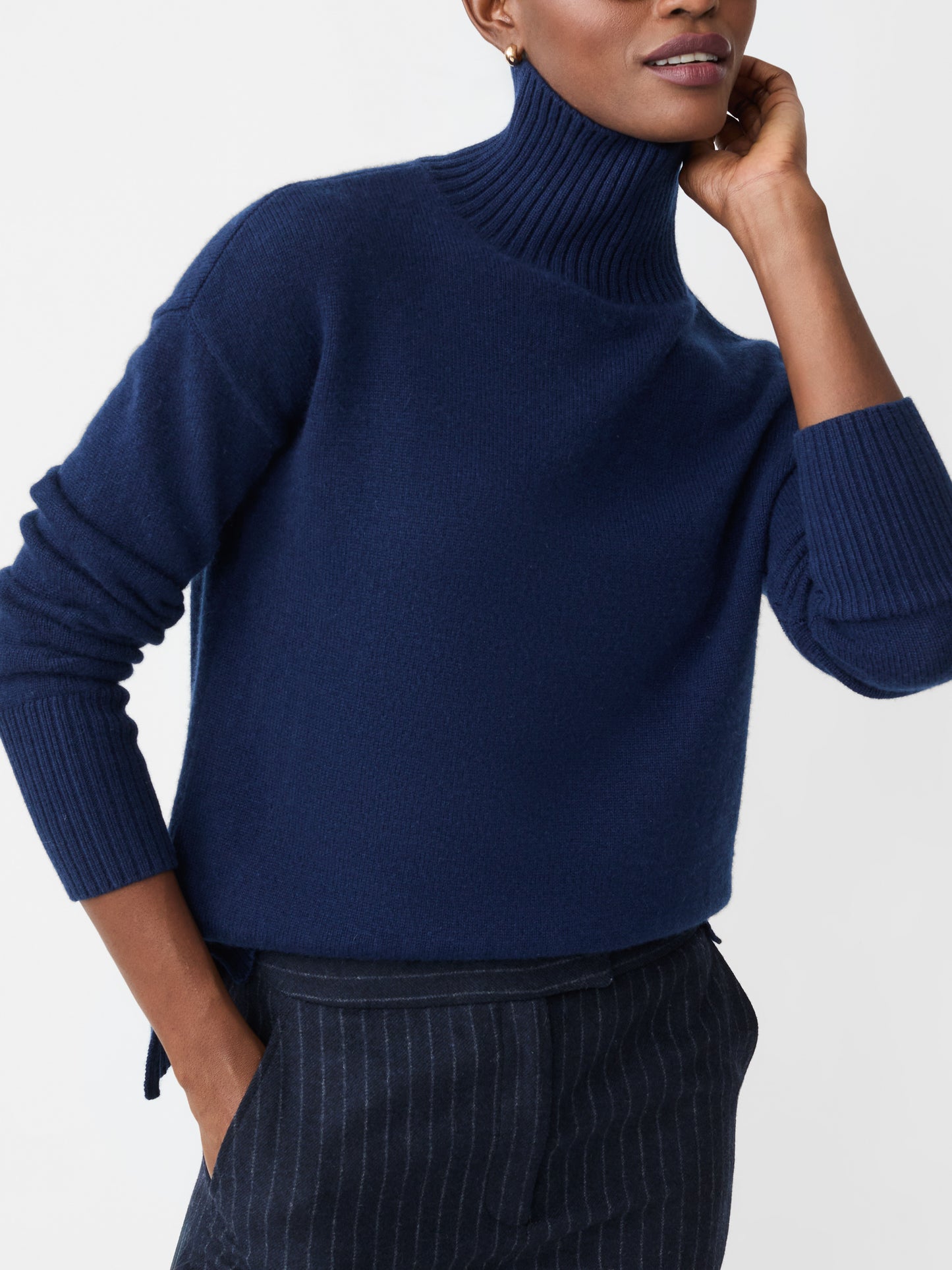 J.McLaughlin Dina turtleneck in  classic navy made with cashmere.