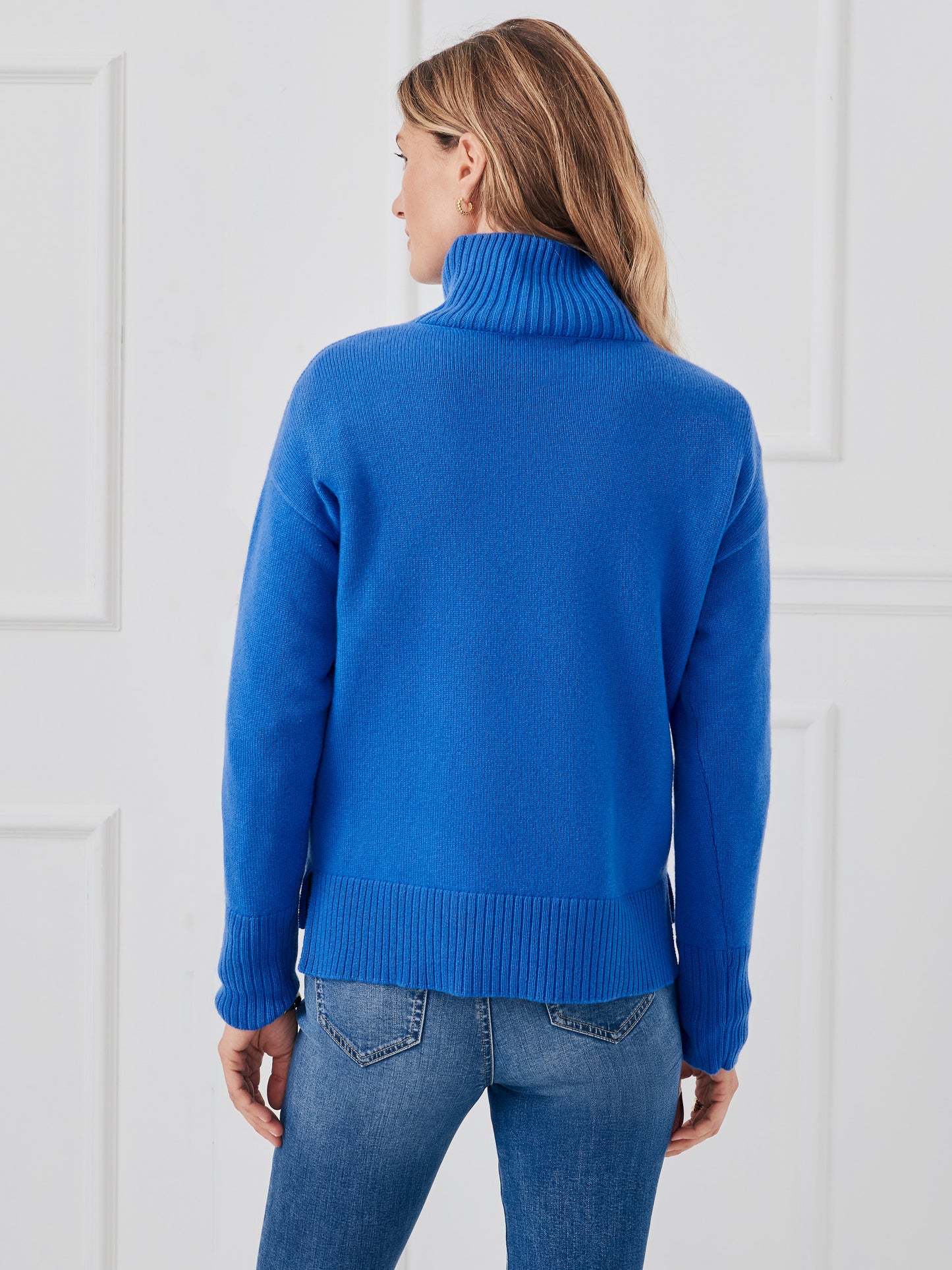 J.McLaughlin Dina sweater in cobalt blue made with cashmere. 