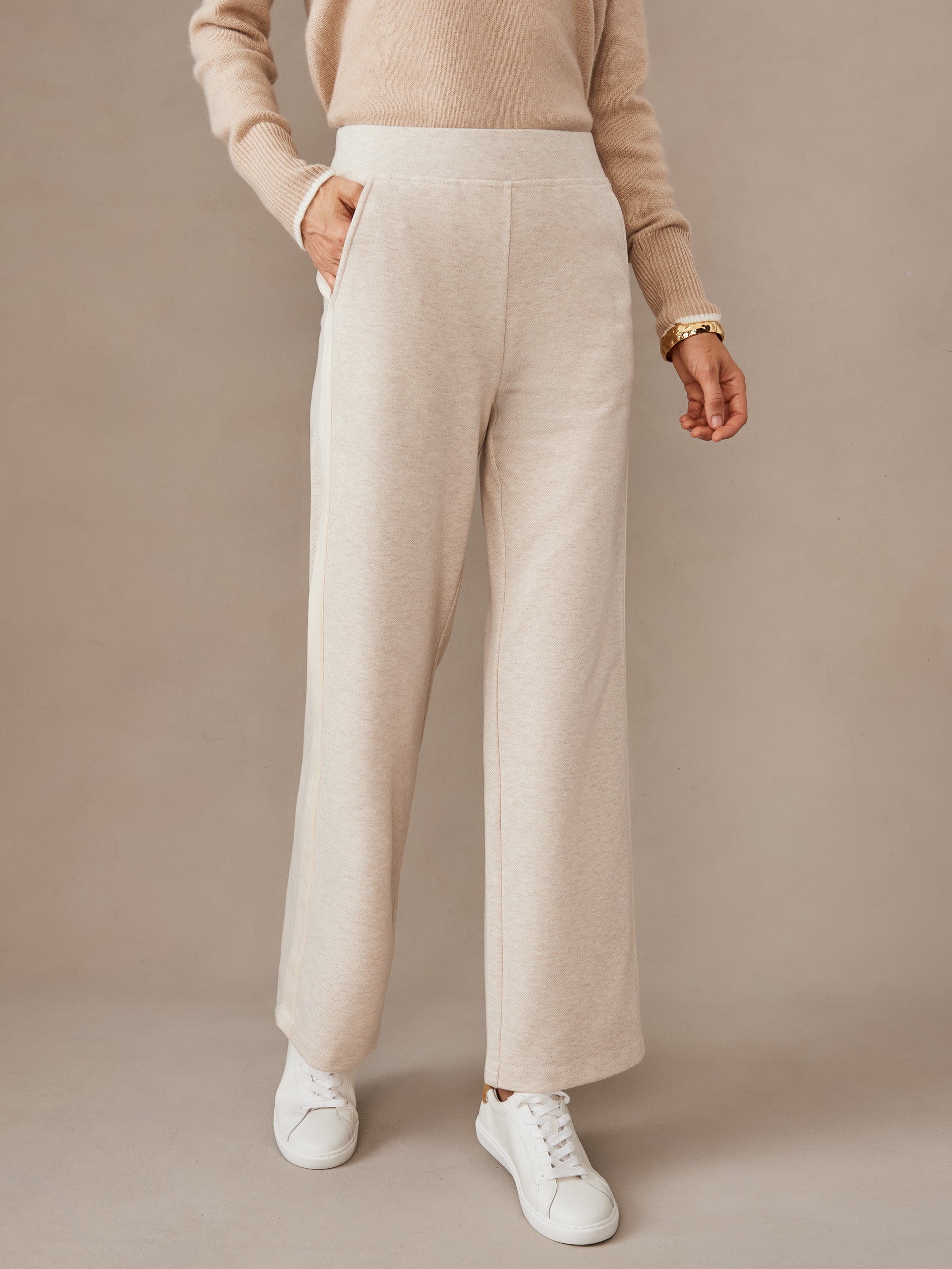 J.McLaughlin Marta pant in oatmeal made with brushed knit.