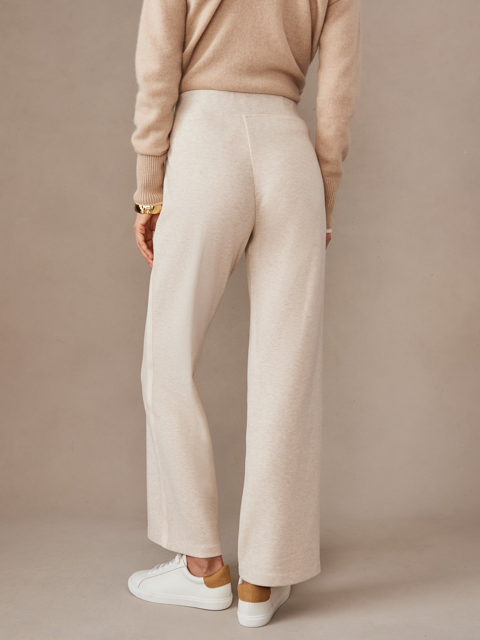 J.McLaughlin Marta pant in oatmeal made with brushed knit.
