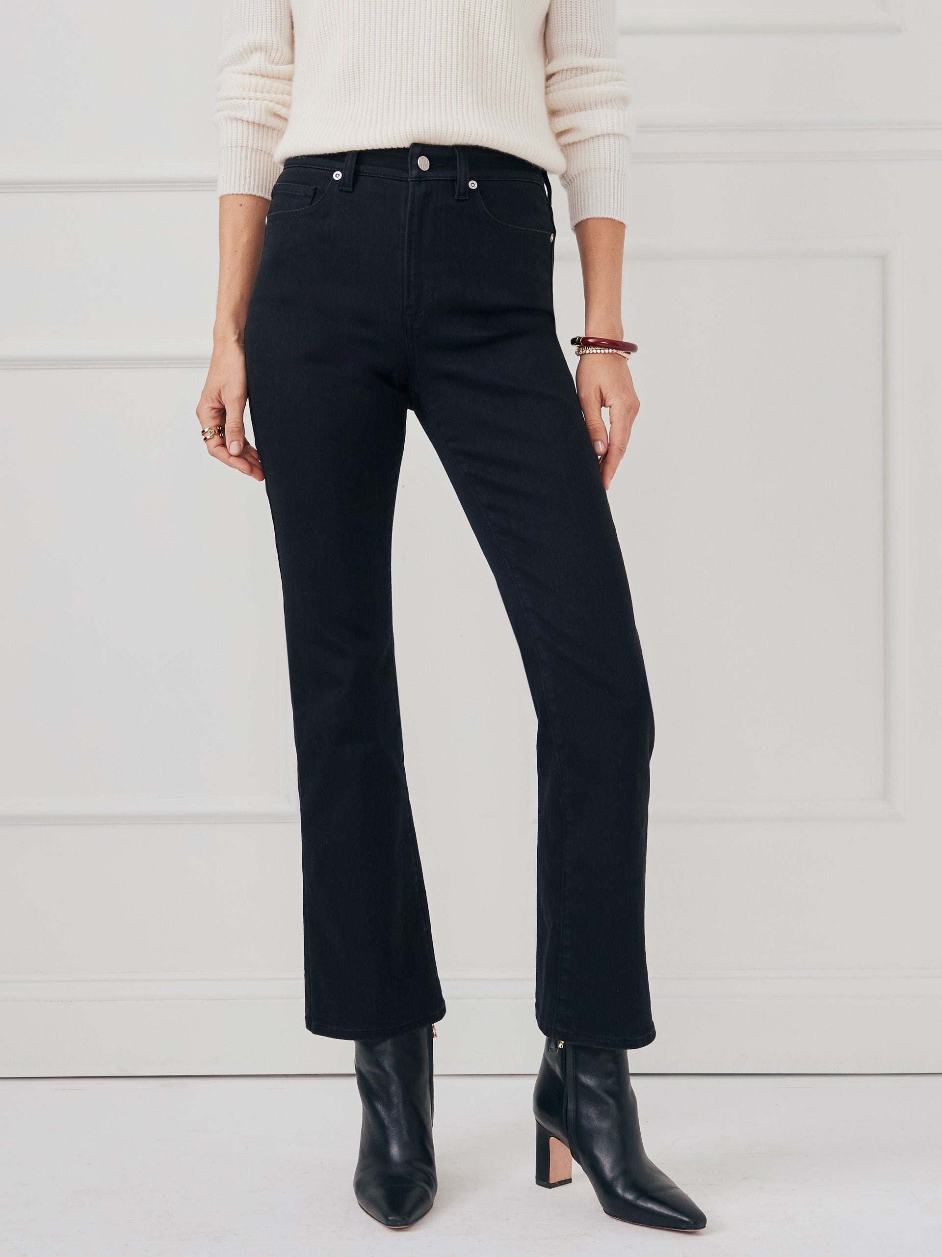 J.McLaughlin Elvira jeans in black made with cotton/polyester/spandex.
