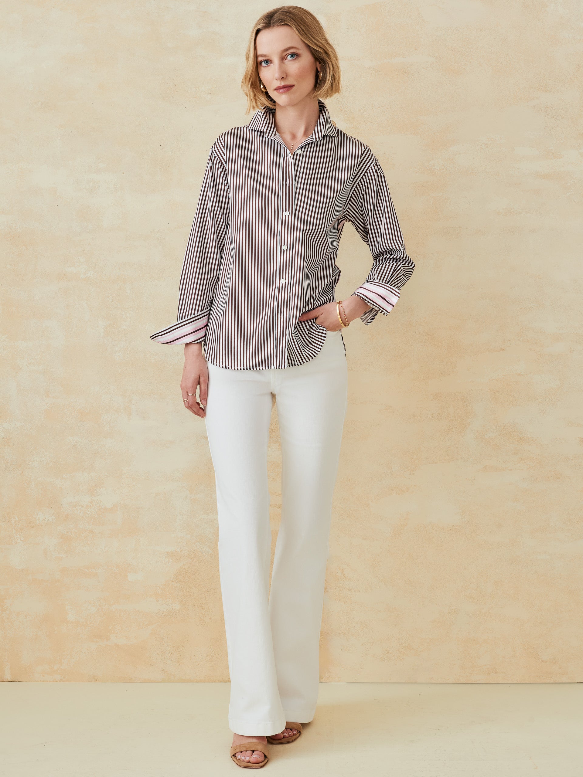 J.McLaughlin Finn shirt in white/brown made with cotton. 