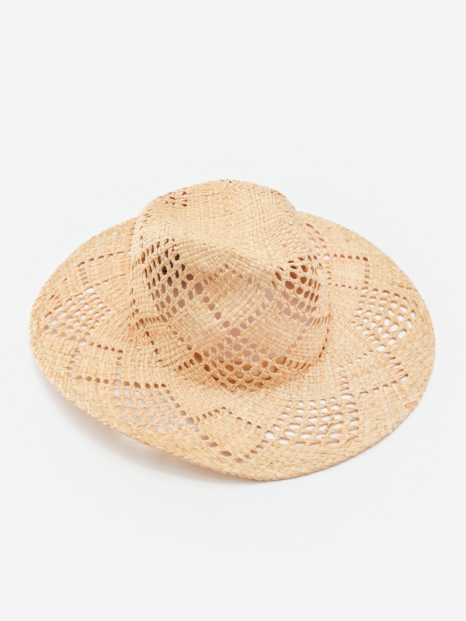 J.McLaughlin Flora hat in natural made with raffia.