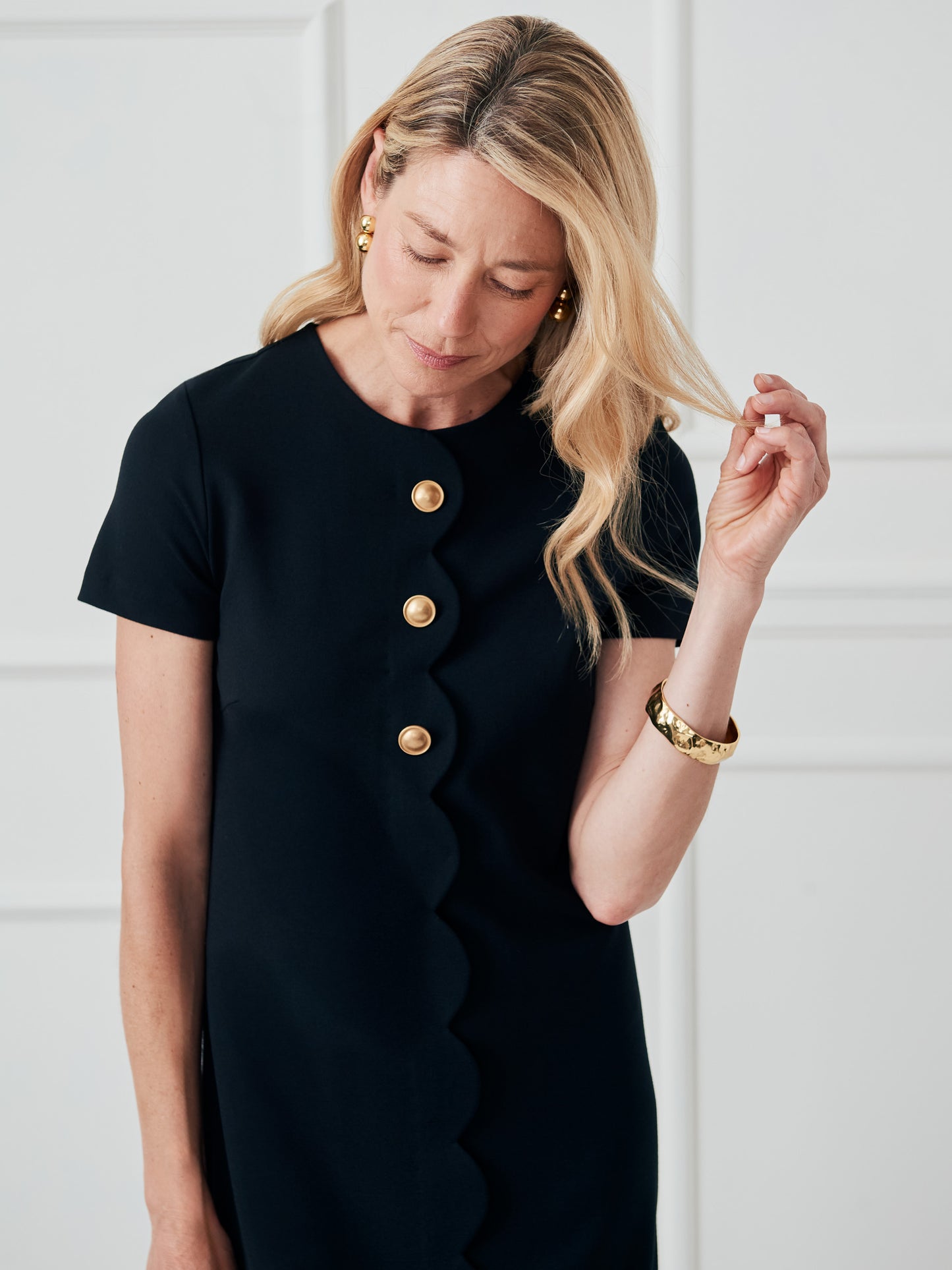 J.McLaughlin Flroence dress in black made with Bainbridge cloth.