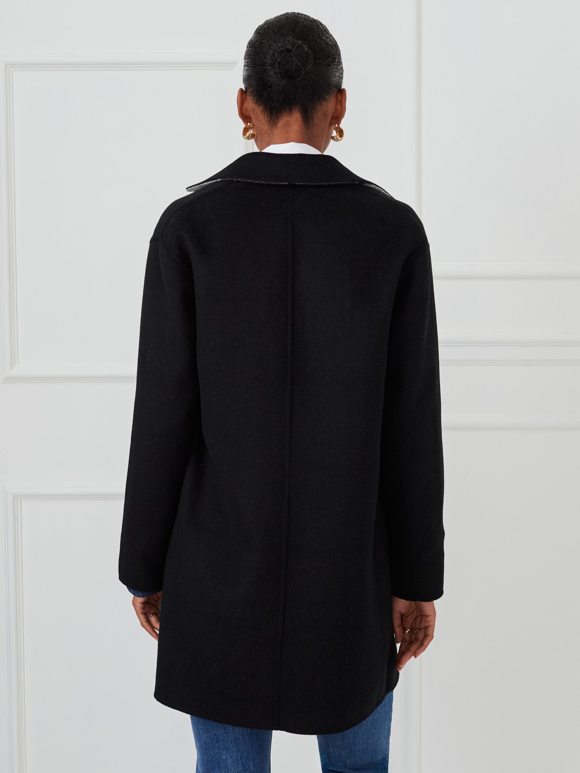 J.McLaughlin Frade jacket in black made with wool.