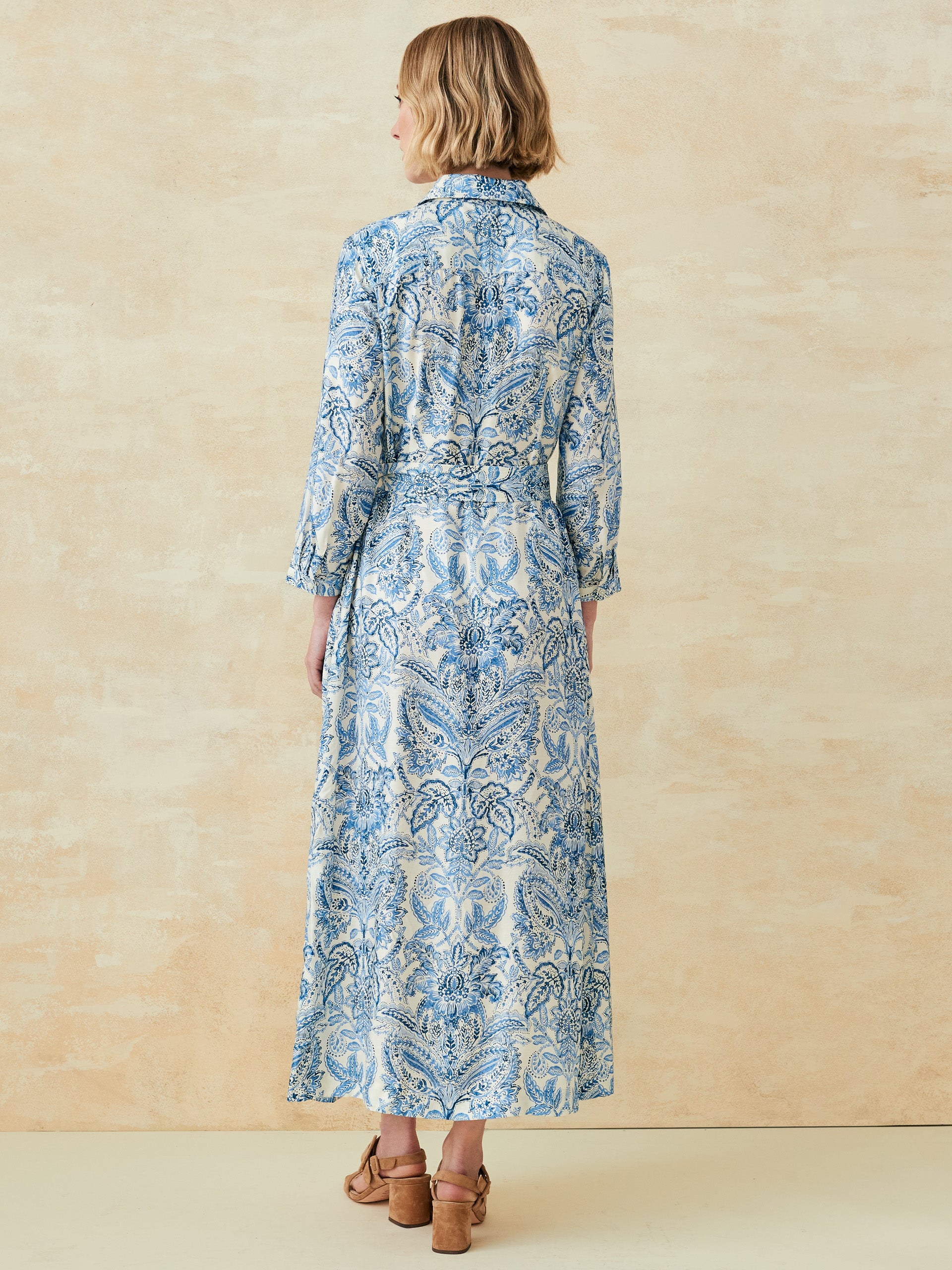 J.McLaughlin Freda dress in off white/dark blue made with silk/viscose. 