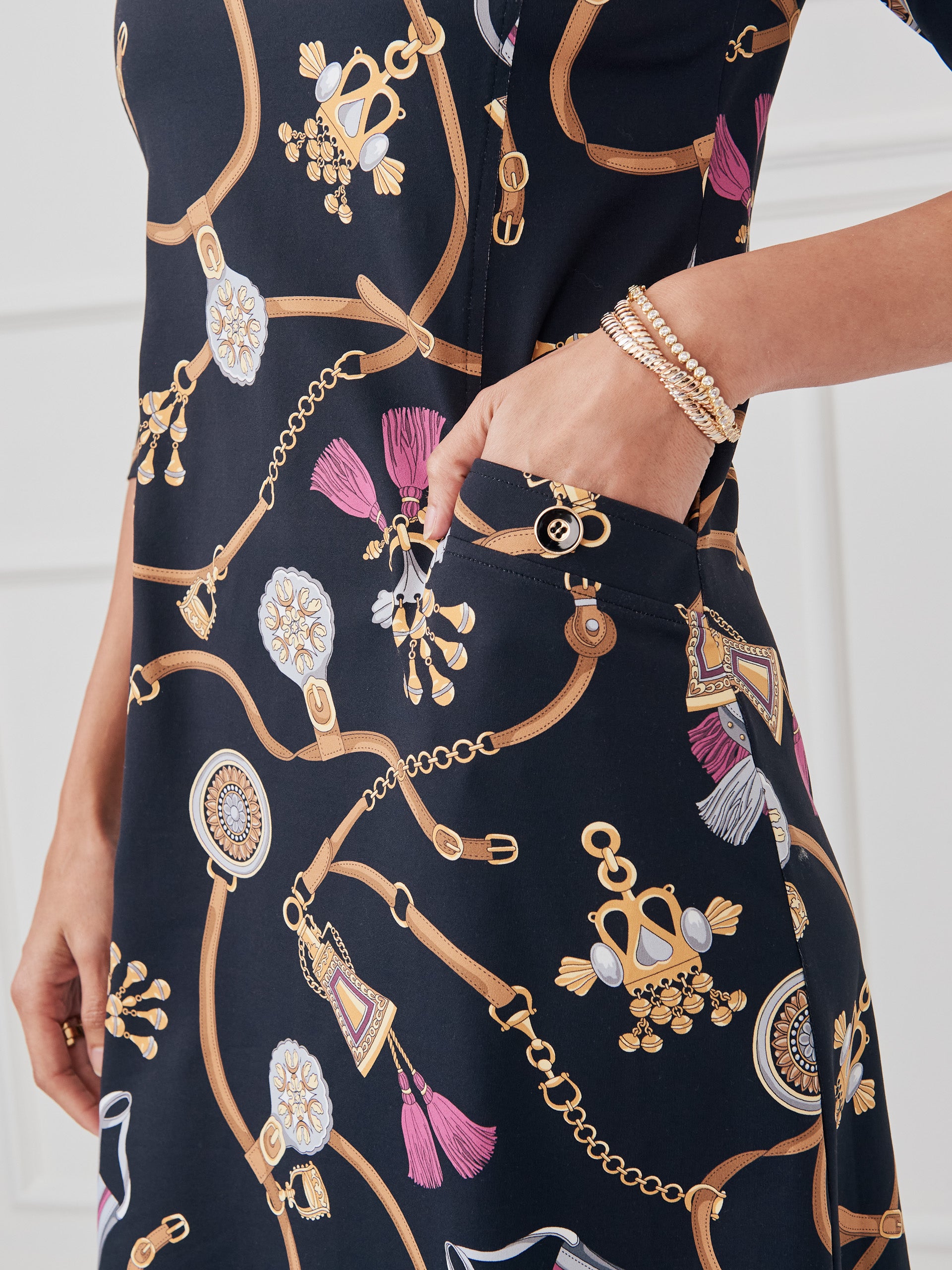 J.McLaughlin Georgiana dress in black/brown made with catalina cloth. 