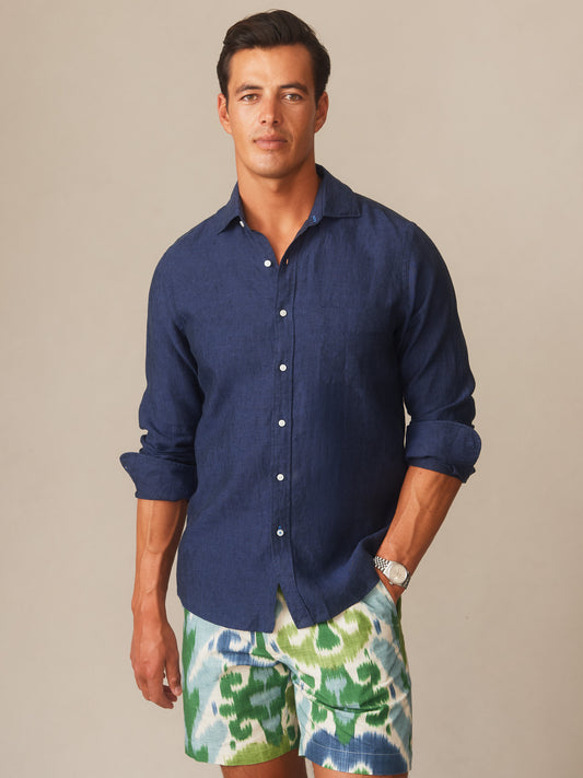 J.McLaughlin Gramercy shirt in navy made with linen. 