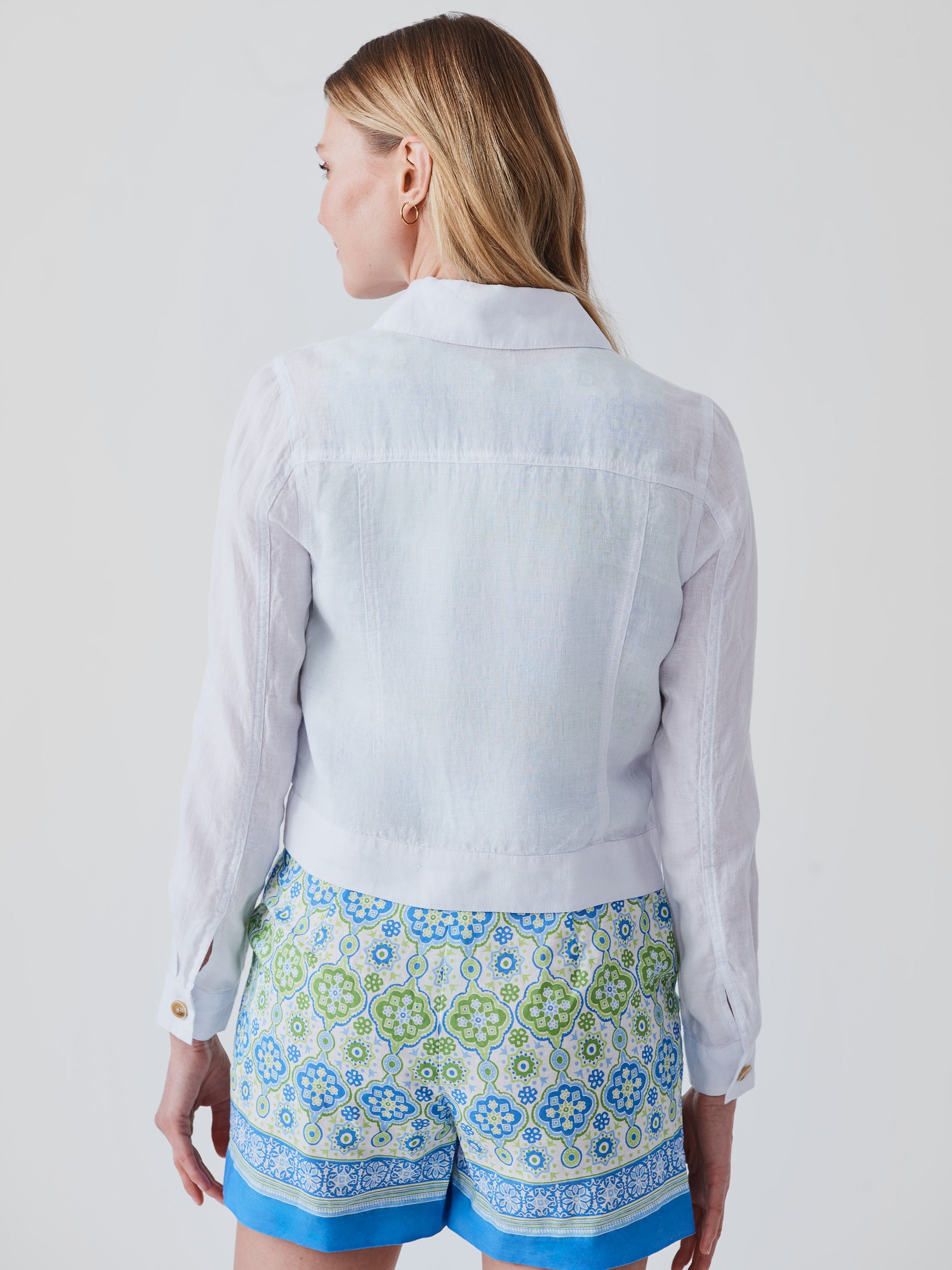 J.McLaughlin Halo Jacket in white made with linen. 