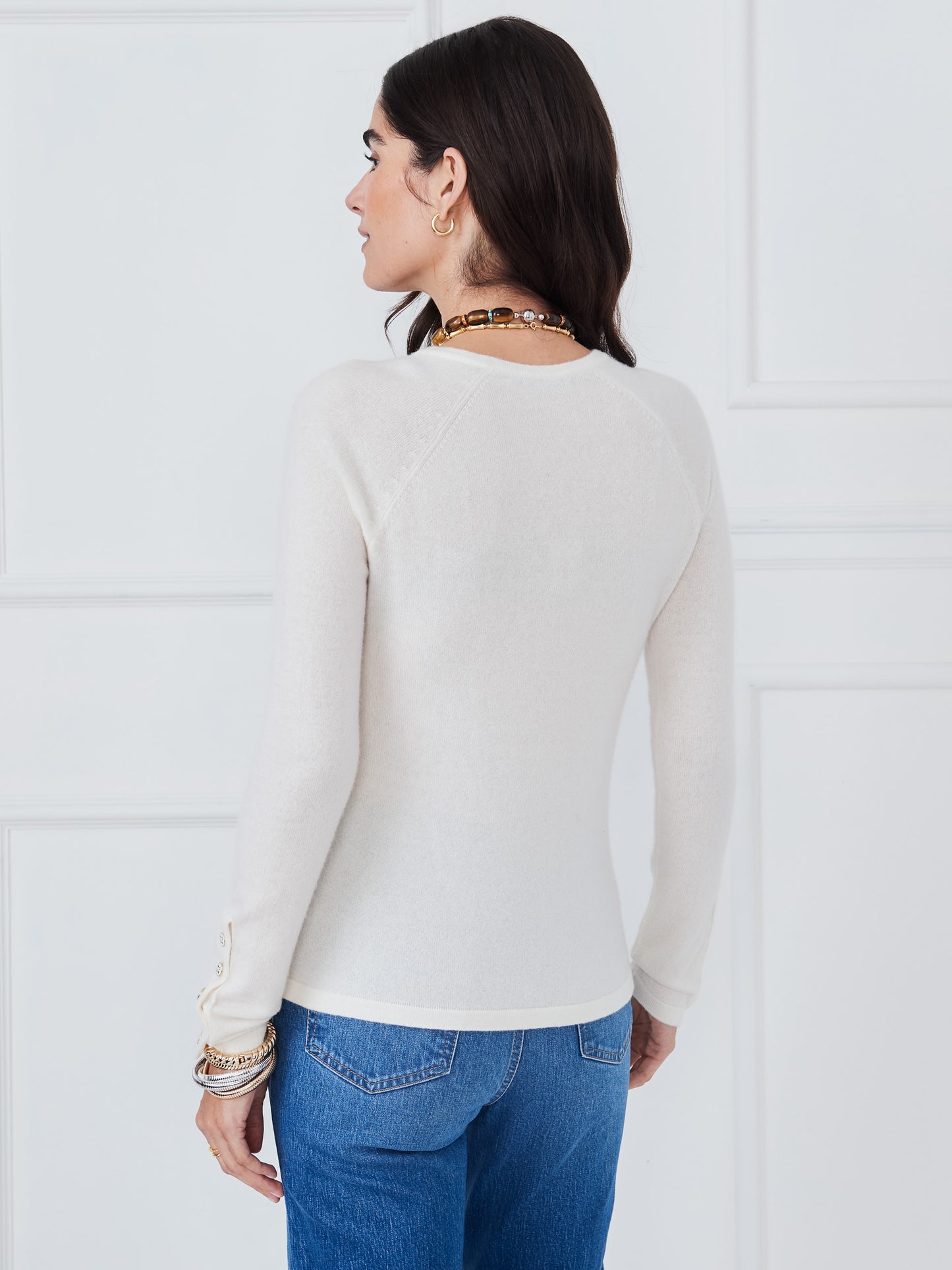 J.McLaughlin Jamey sweater in ivory made with cashmere. 