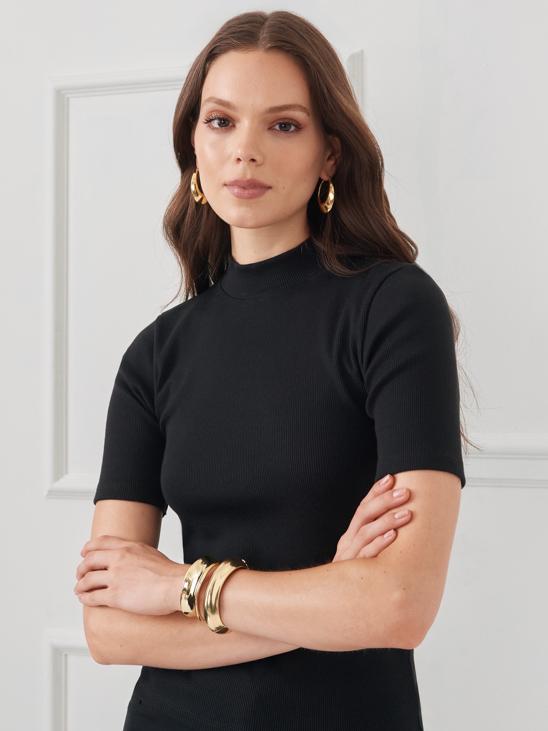 J.McLaughlin Jess top in black made with cotton. 