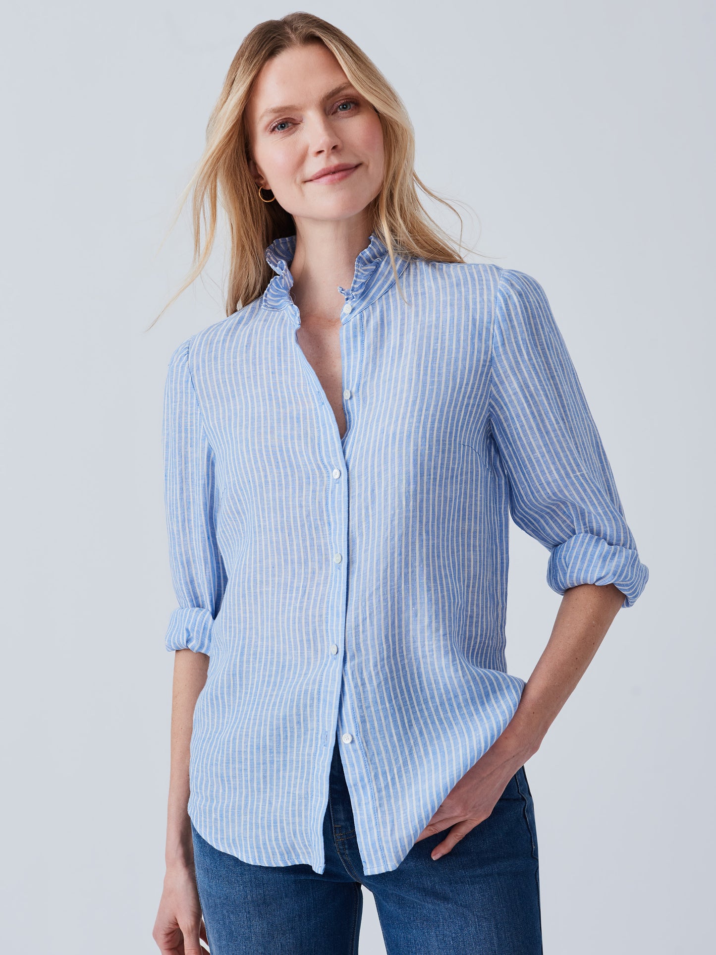 J.McLaughlin Julian top in mid blue/white made with linen.