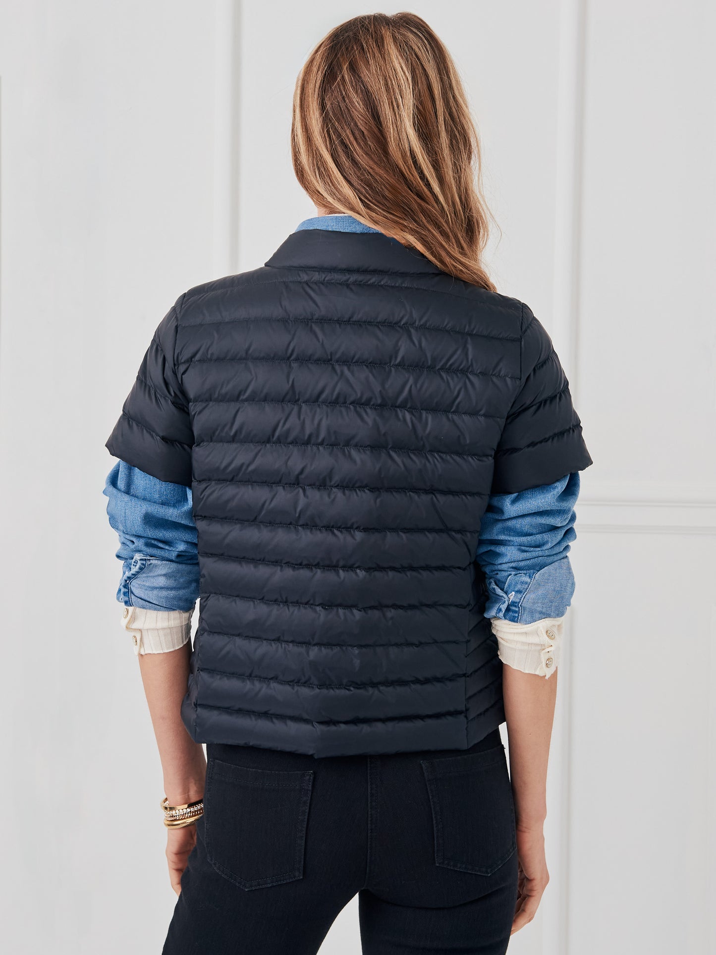 J.McLaughlin Kennedy jacket in black made with nylon. 