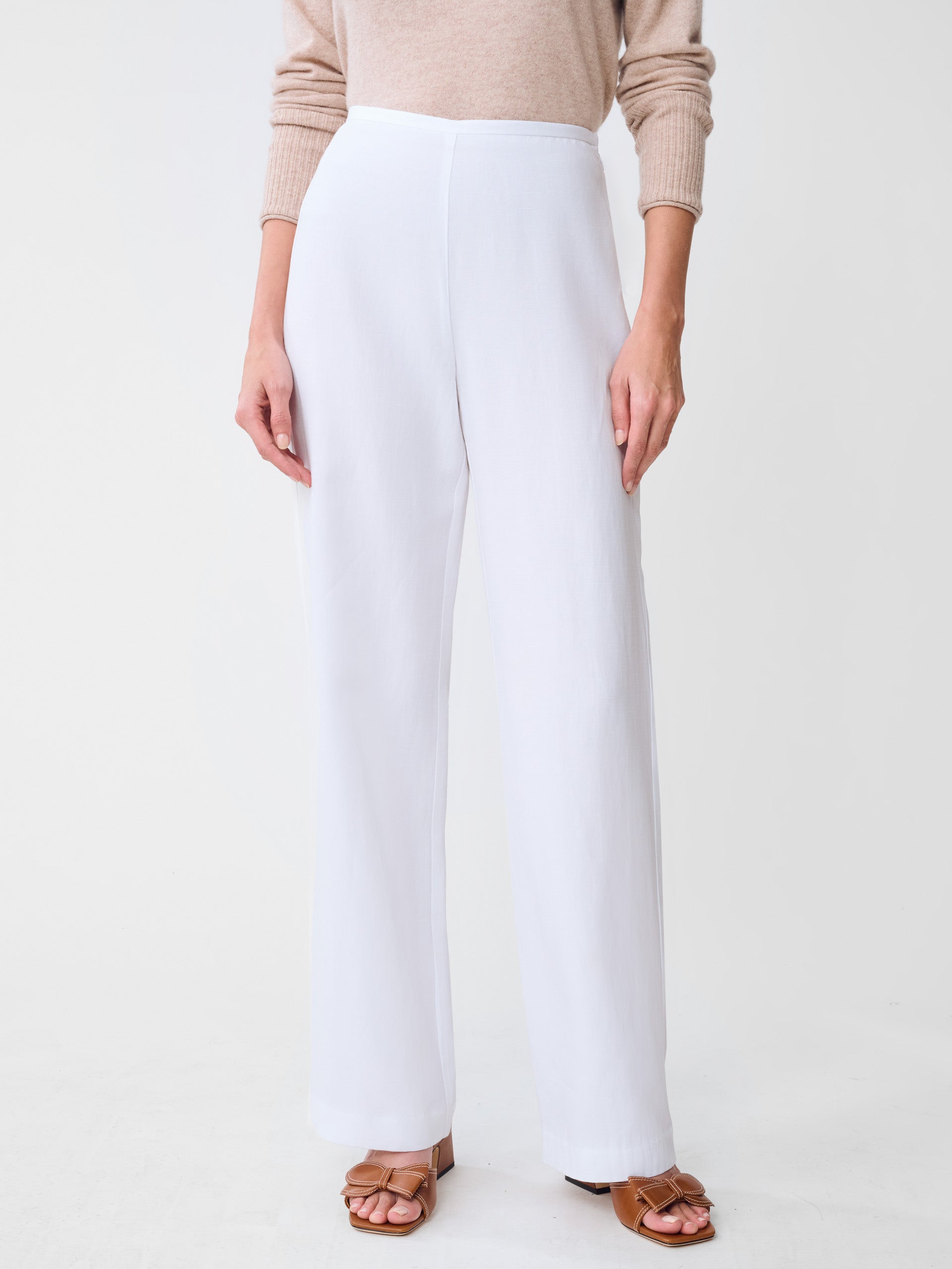 J.McLaughlin Kilian Pant in White made with Linen. 