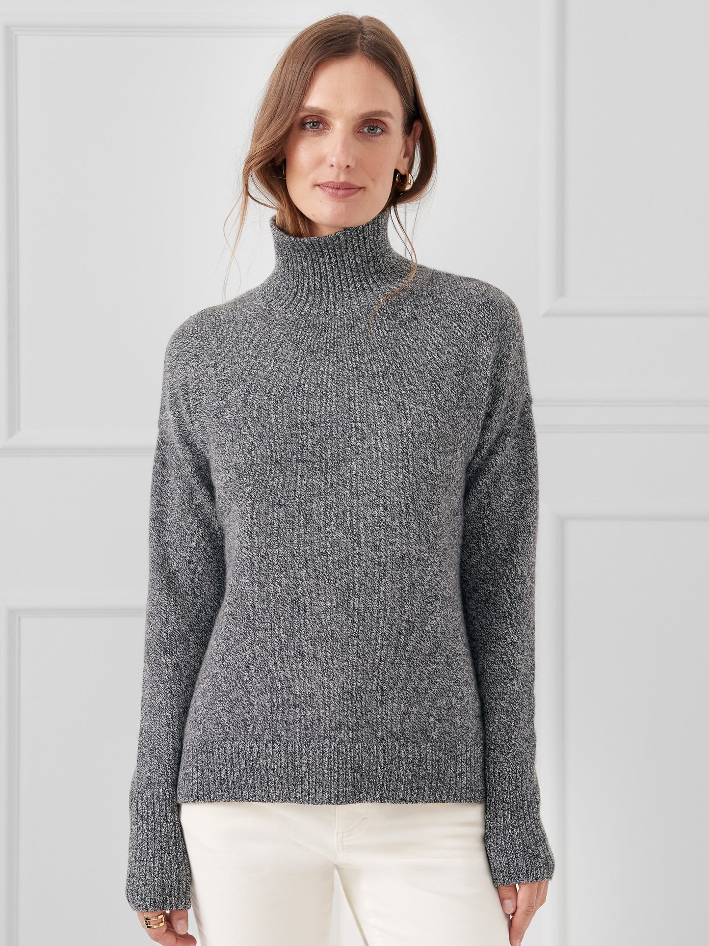 J.McLaughlin Dina turtleneck in black/heather gray made with cashmere.