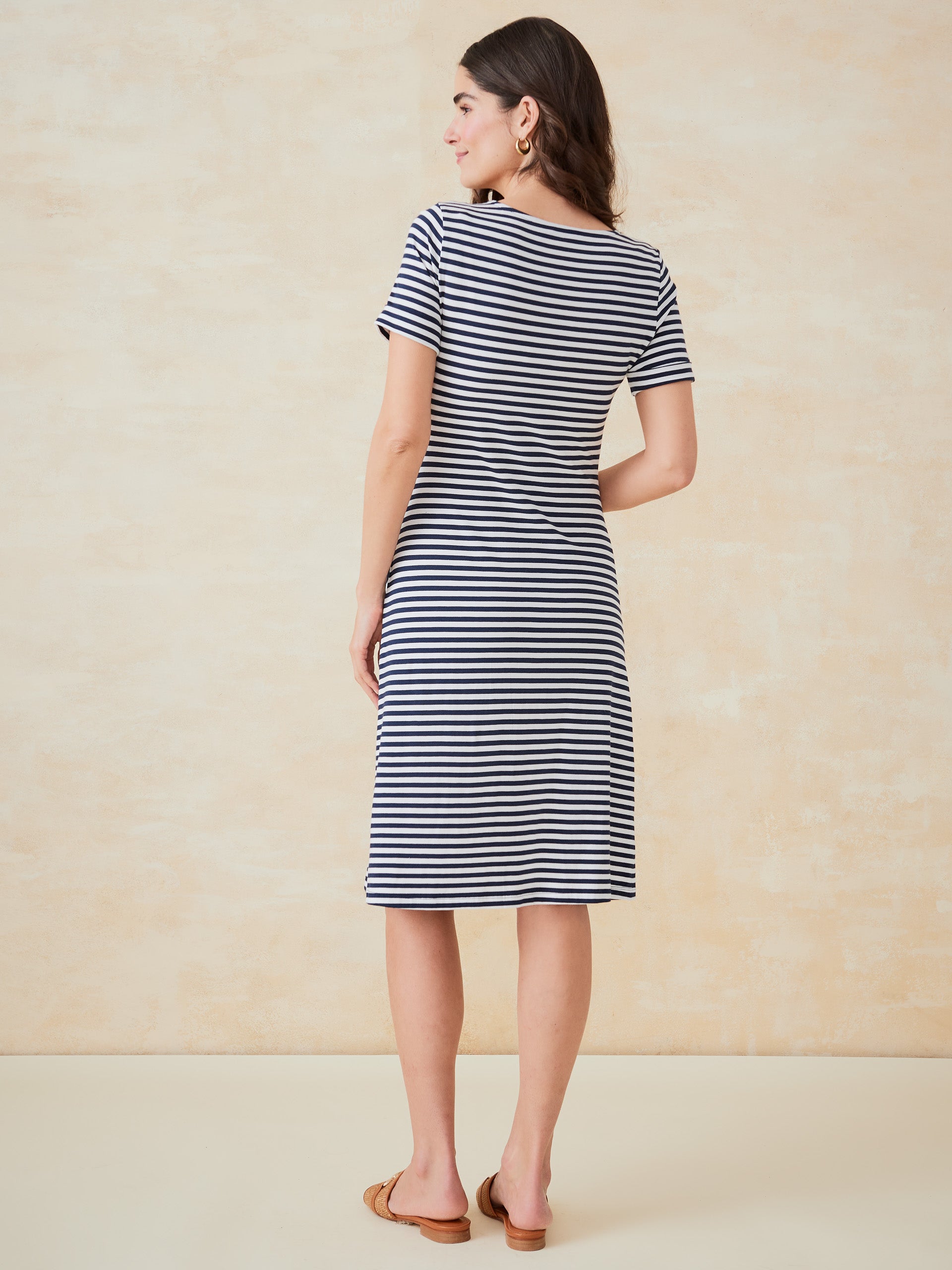 J.McLaughlin Leonora dress in white/navy made with cotton. 