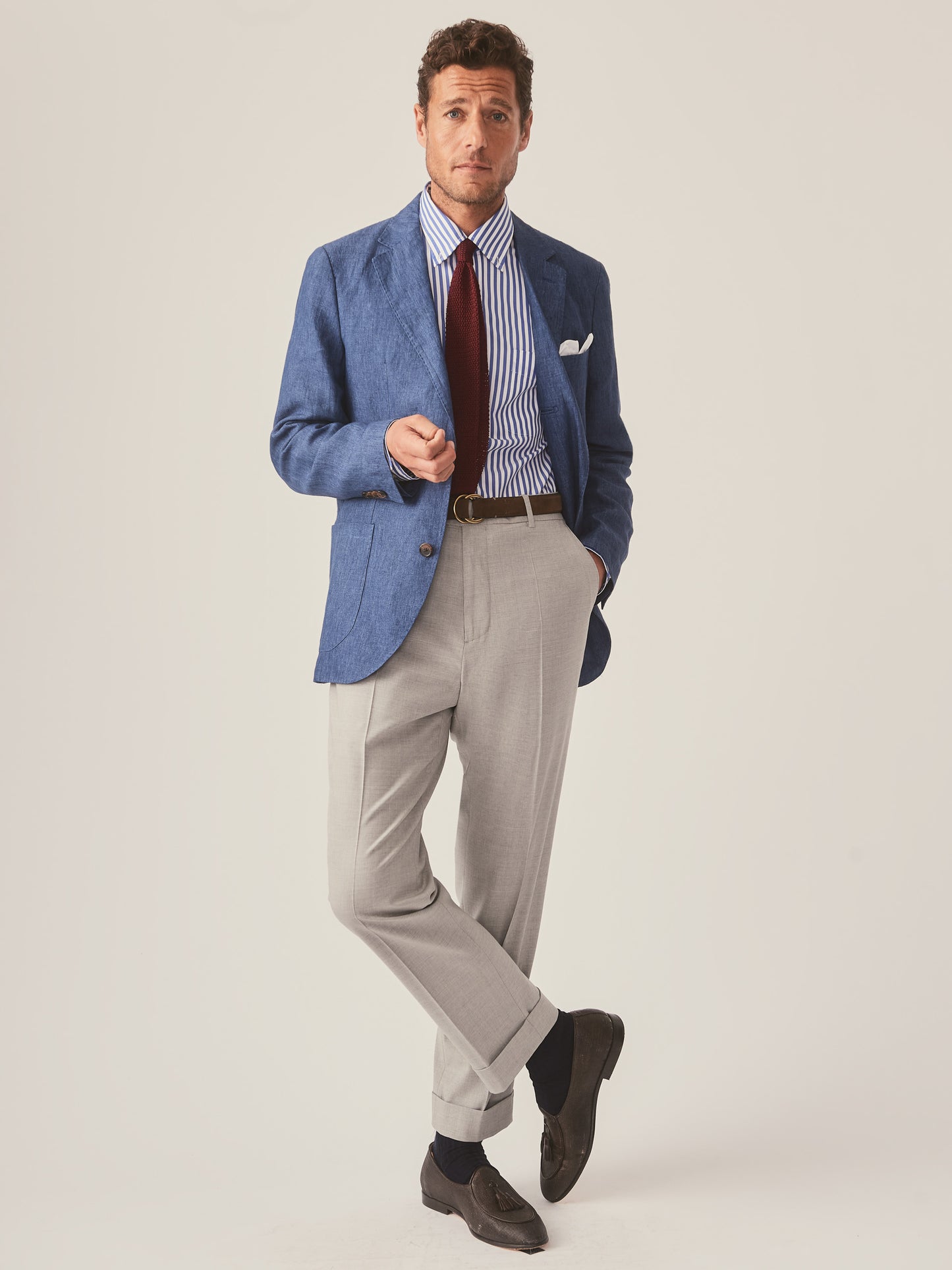  J.McLaughlin Lisbon blazer in navy made with linen.