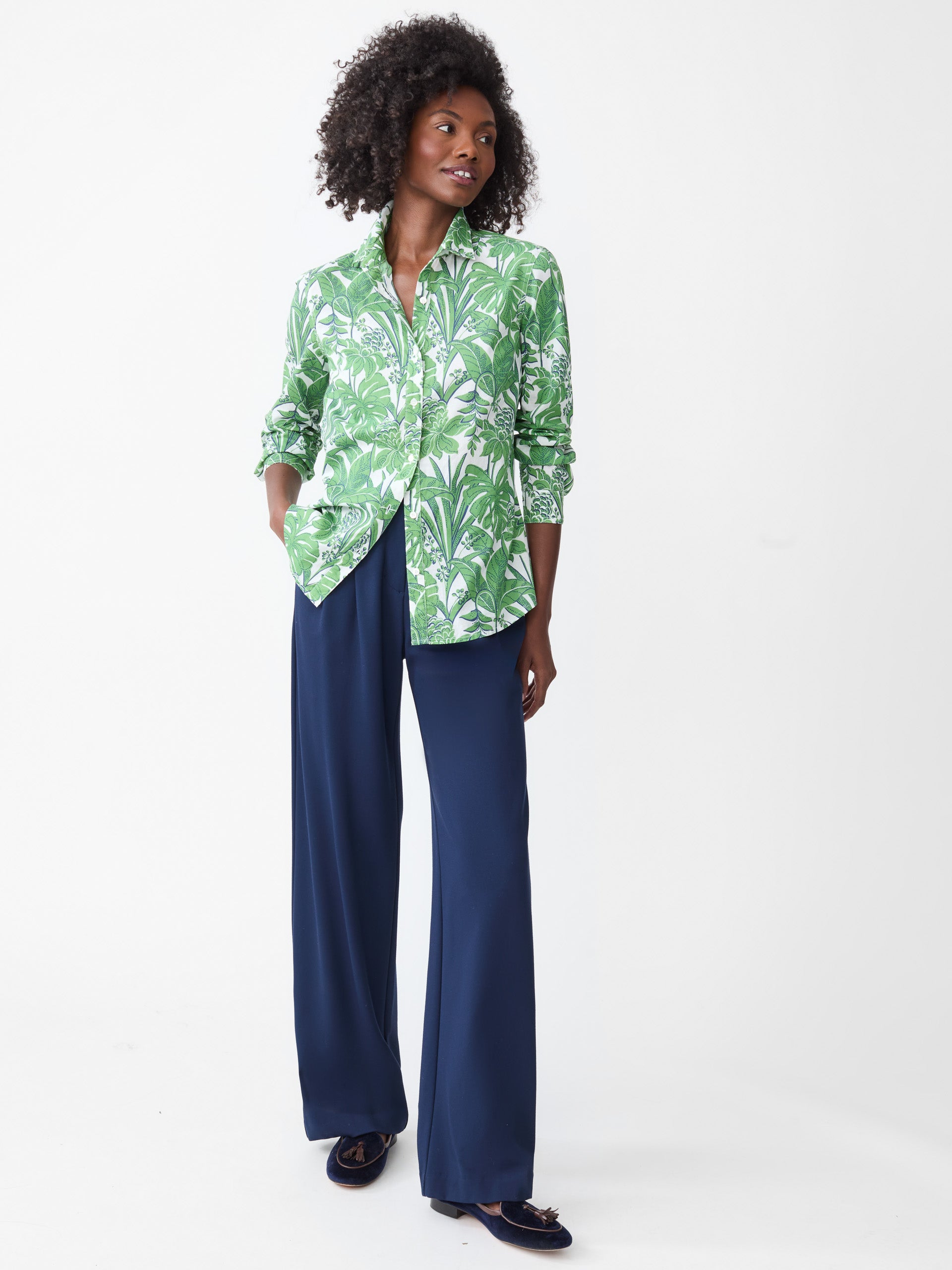 Model wearing J.McLaughlin Lois shirt in white/green made with cotton.