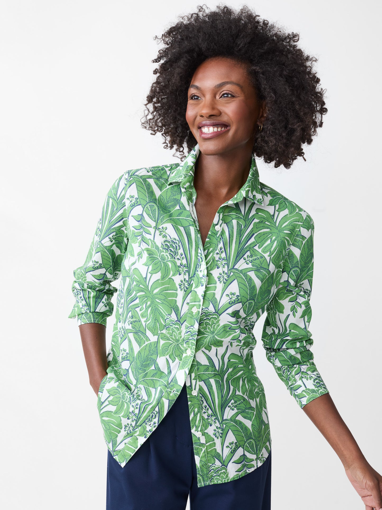 Model wearing J.McLaughlin Lois shirt in white/green made with cotton.