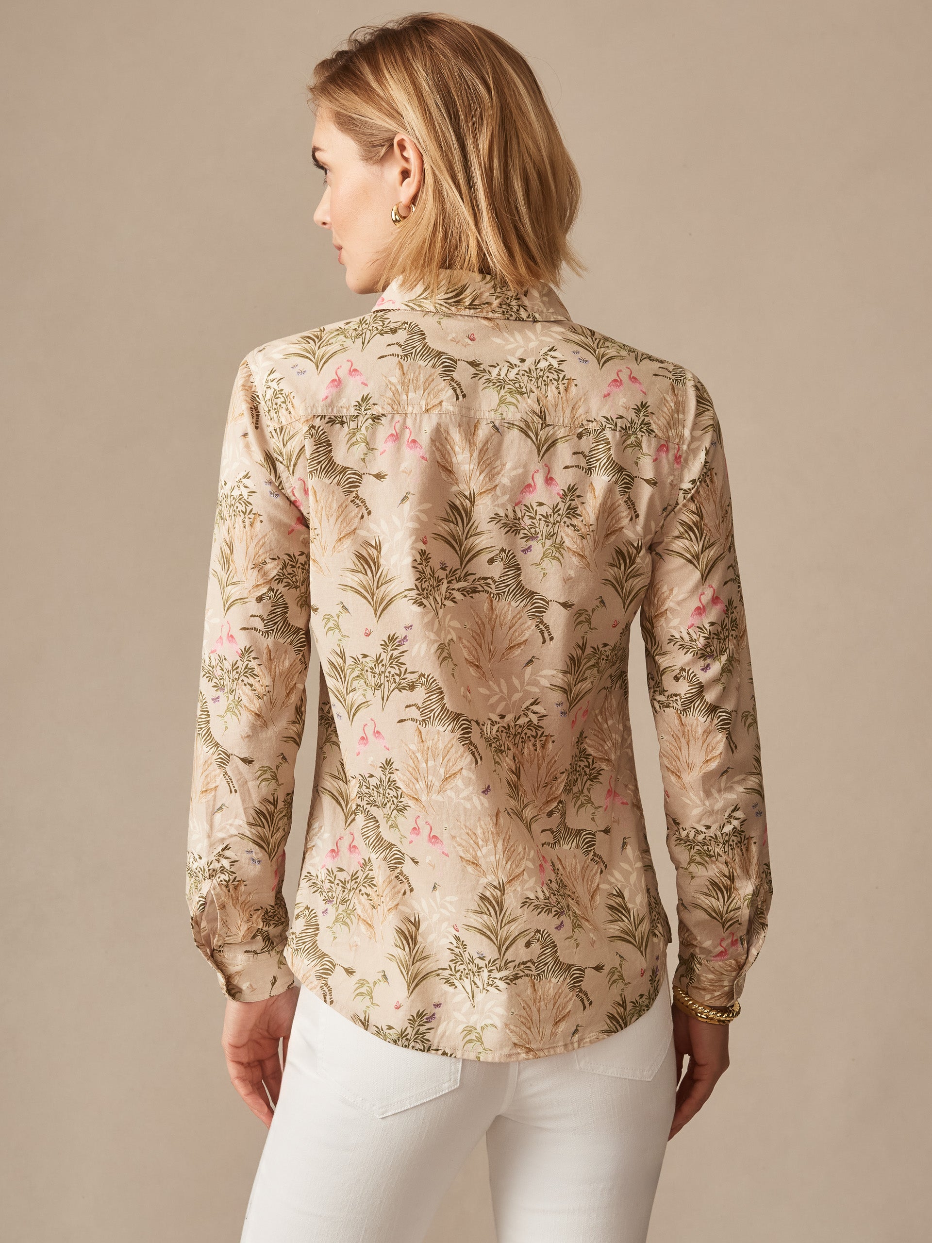 J.McLauighlin Lois shirt in stone/multi made with cotton.