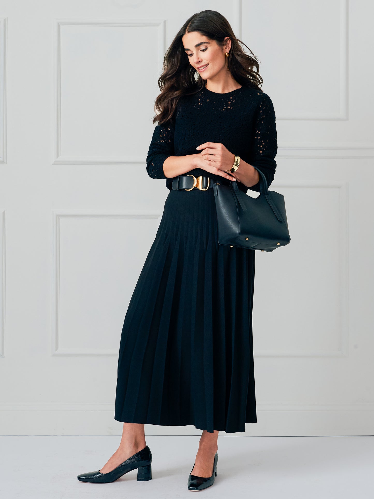 J.McLaughlin Lorena skirt in black made with polyester. 