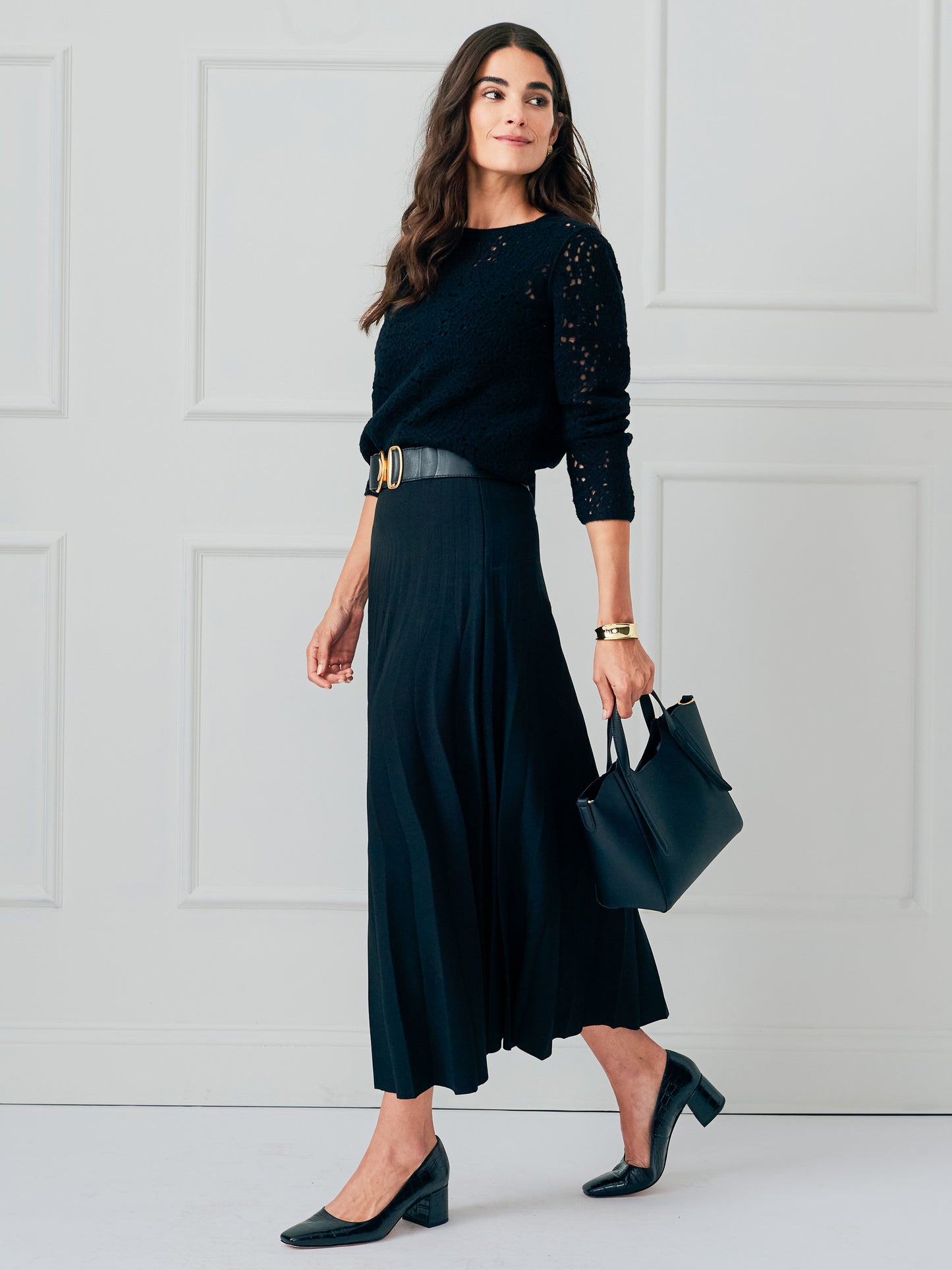 J.McLaughlin Lorena skirt in black made with polyester. 