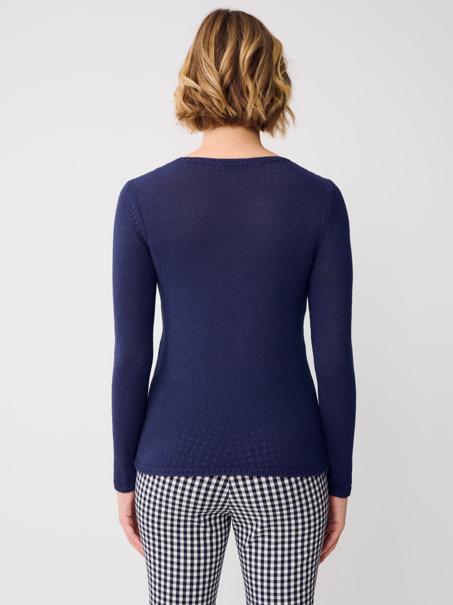 J.McLaughlin Ludlow sweater in navy made with cotton. 