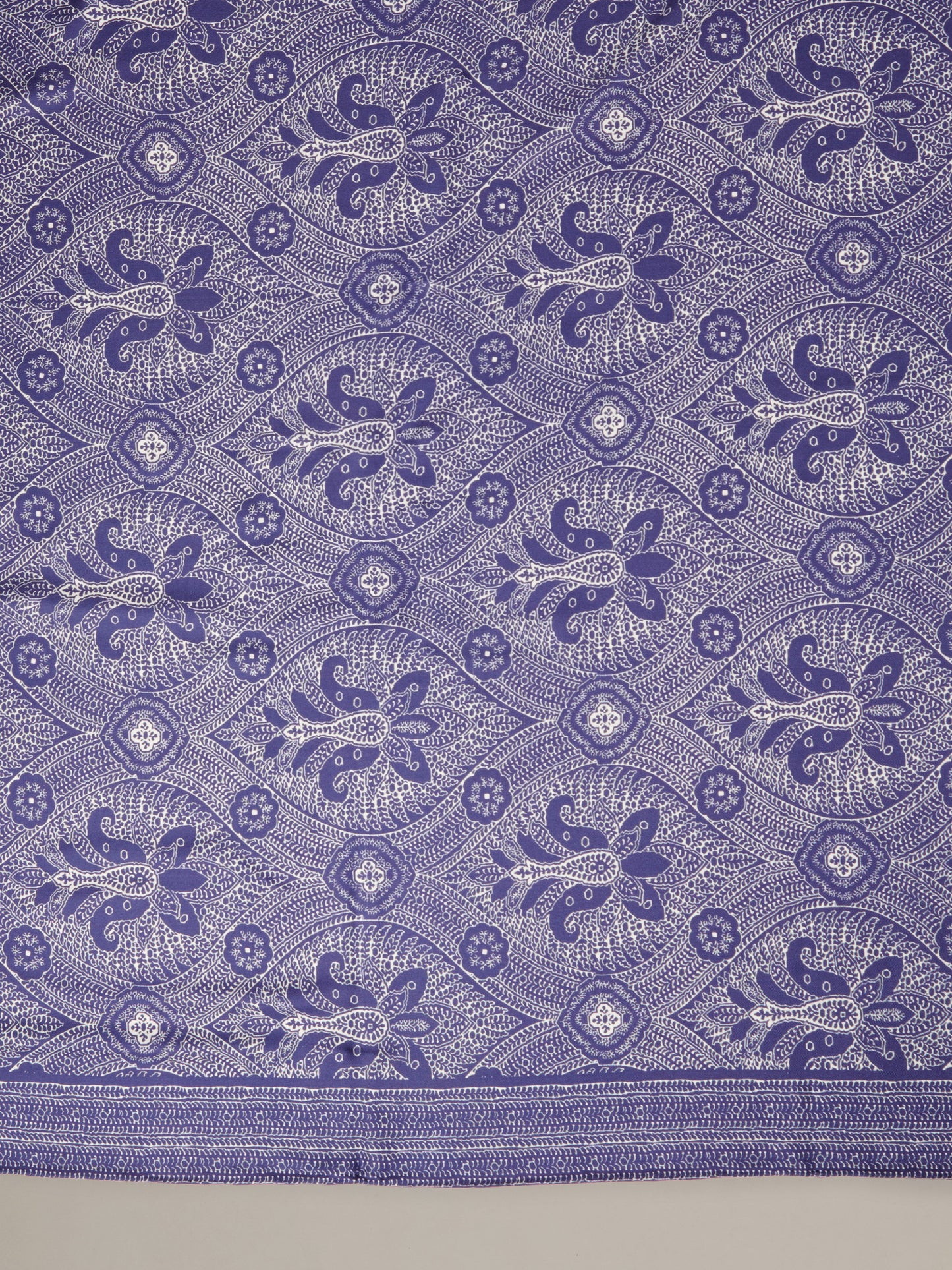 The Magic Silk Twill Scarf in Baroque Hall Border
