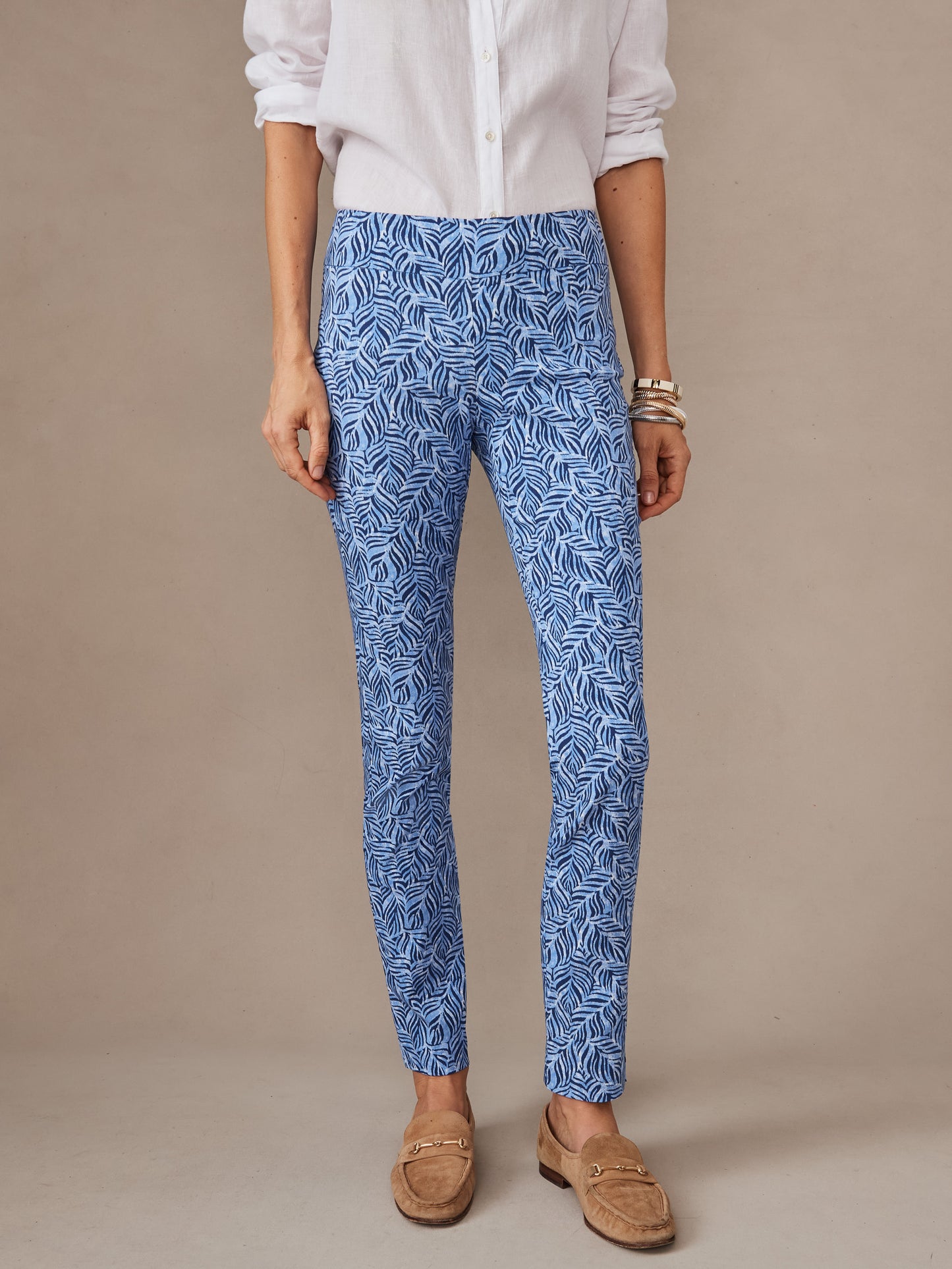 J.McLaughlin Masie pants in navy/light blue made with amelia cloth.